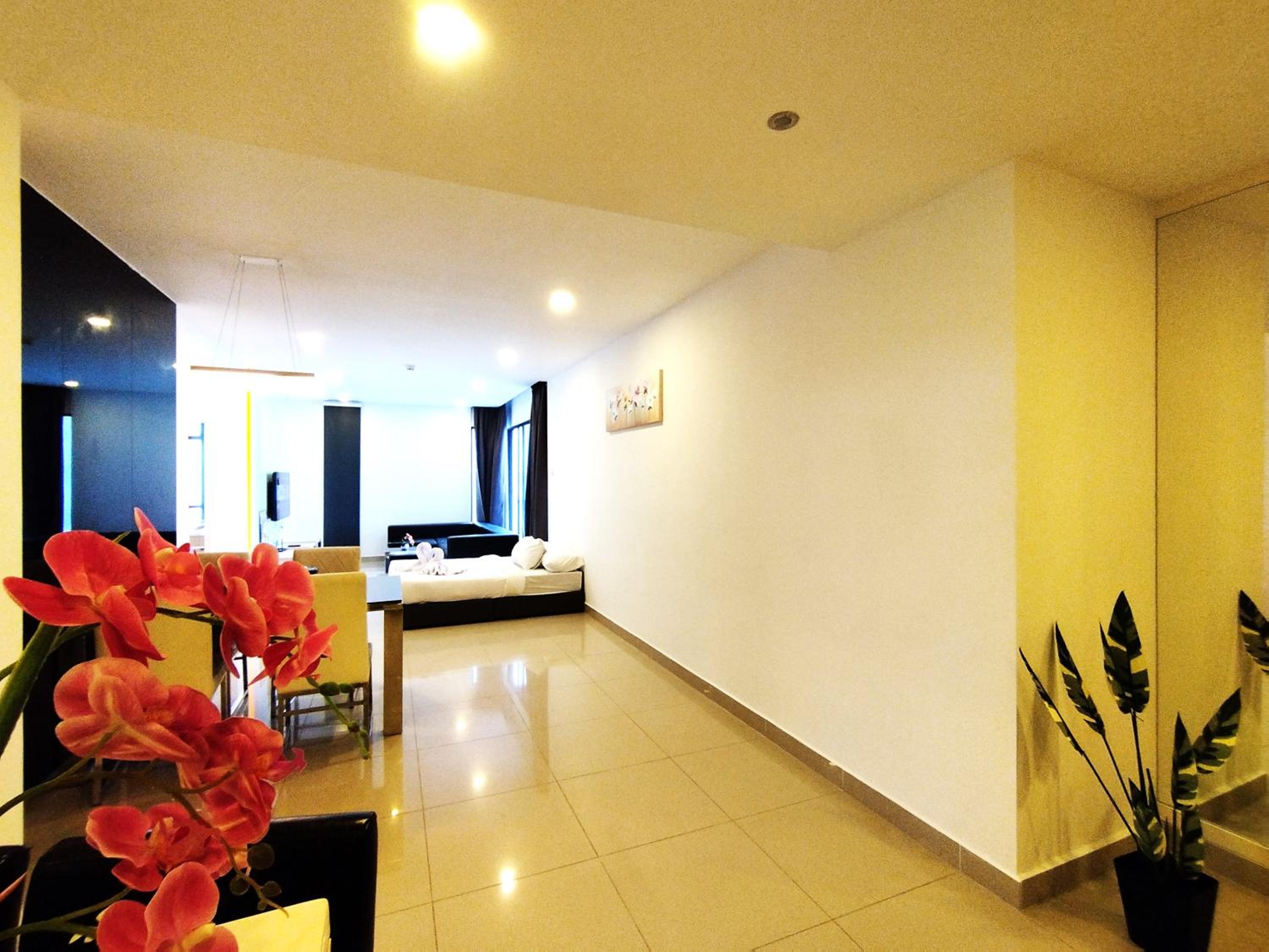 Apartment with Mountain View photo 1