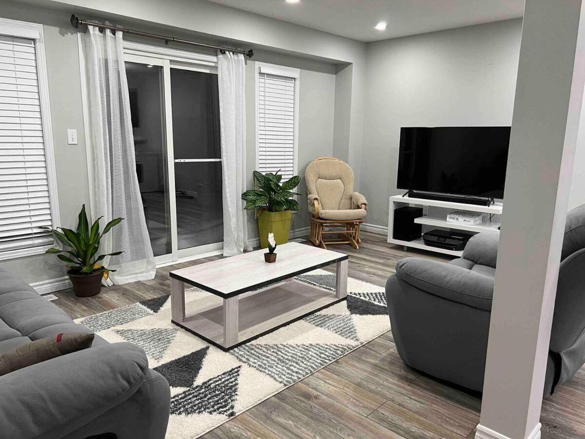 Queen Room photo 1