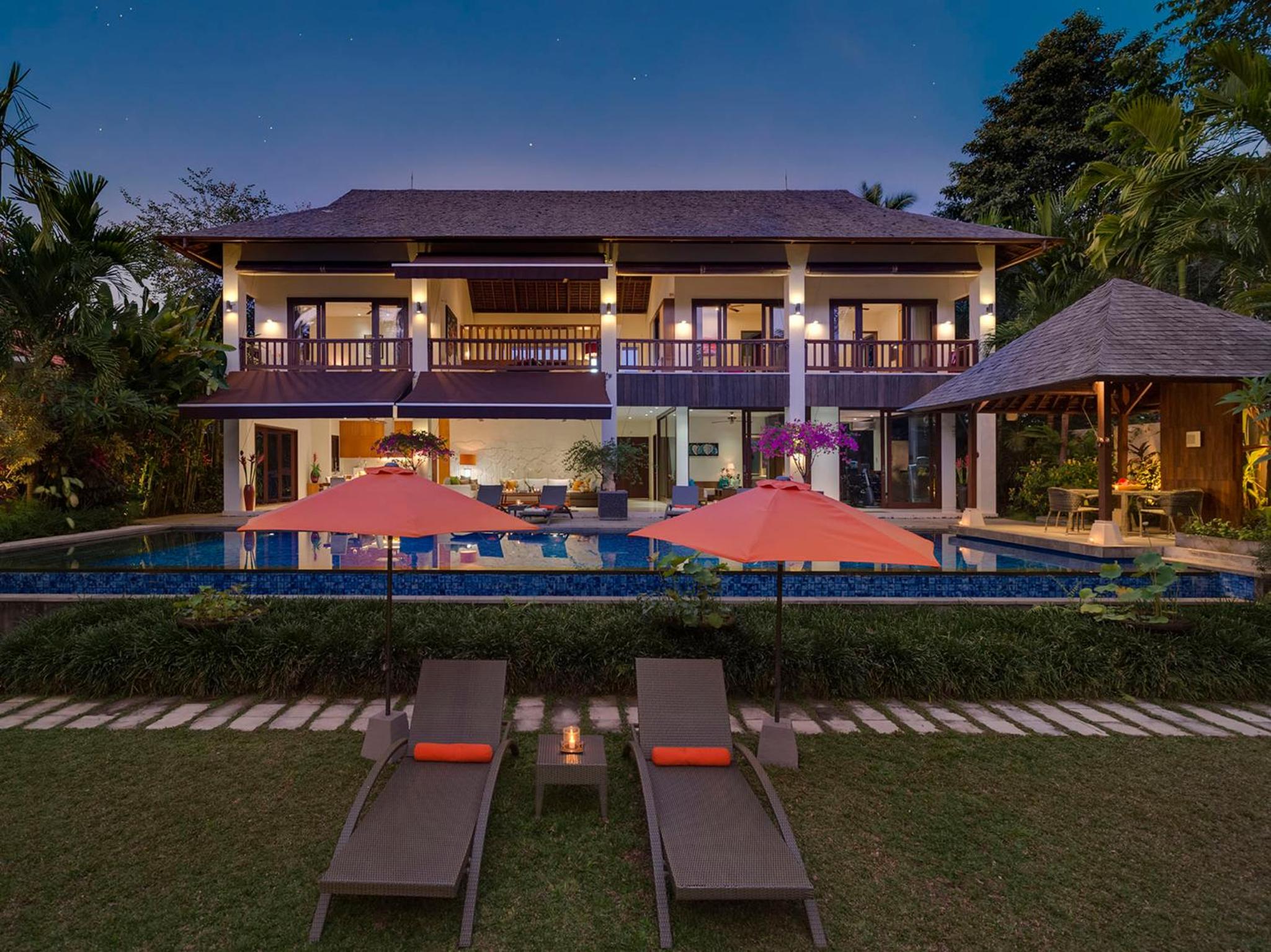 Three-Bedroom Villa with Private Pool and Garden View with Free Benefit - Photo 29