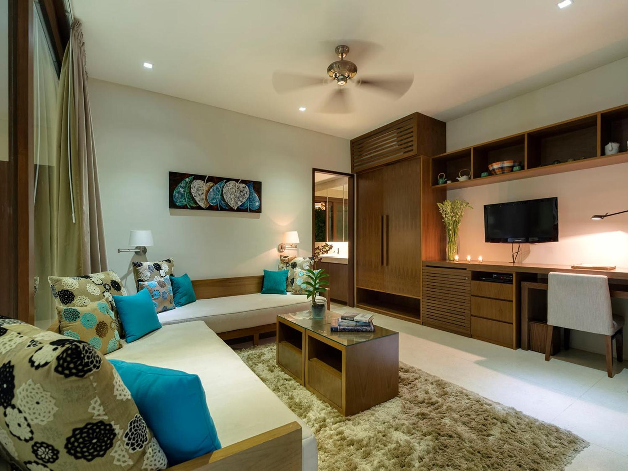 Three-Bedroom Villa with Private Pool and Garden View with Free Benefit - Photo 28
