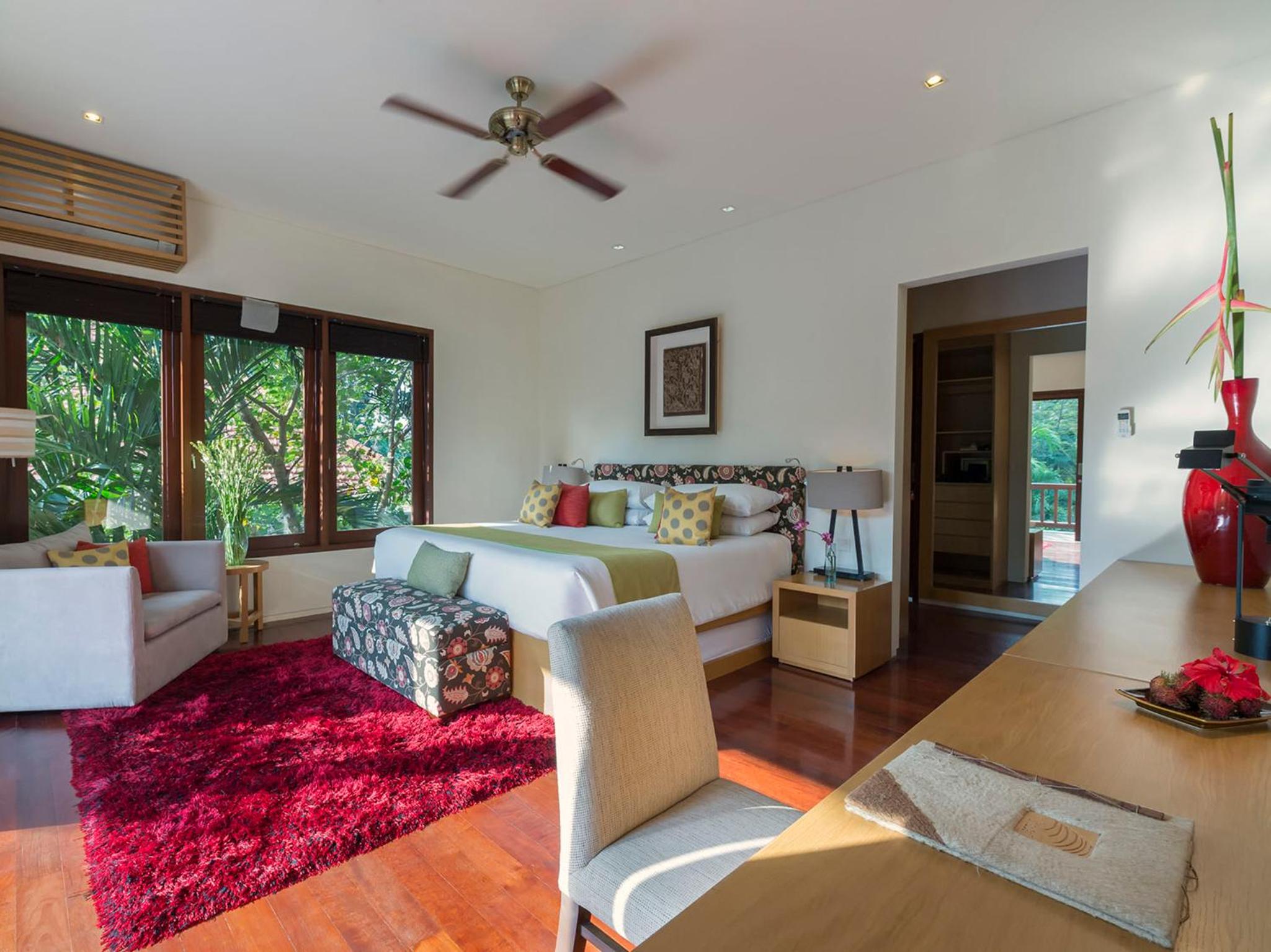Three-Bedroom Villa with Private Pool and Garden View with Free Benefit - Photo 13