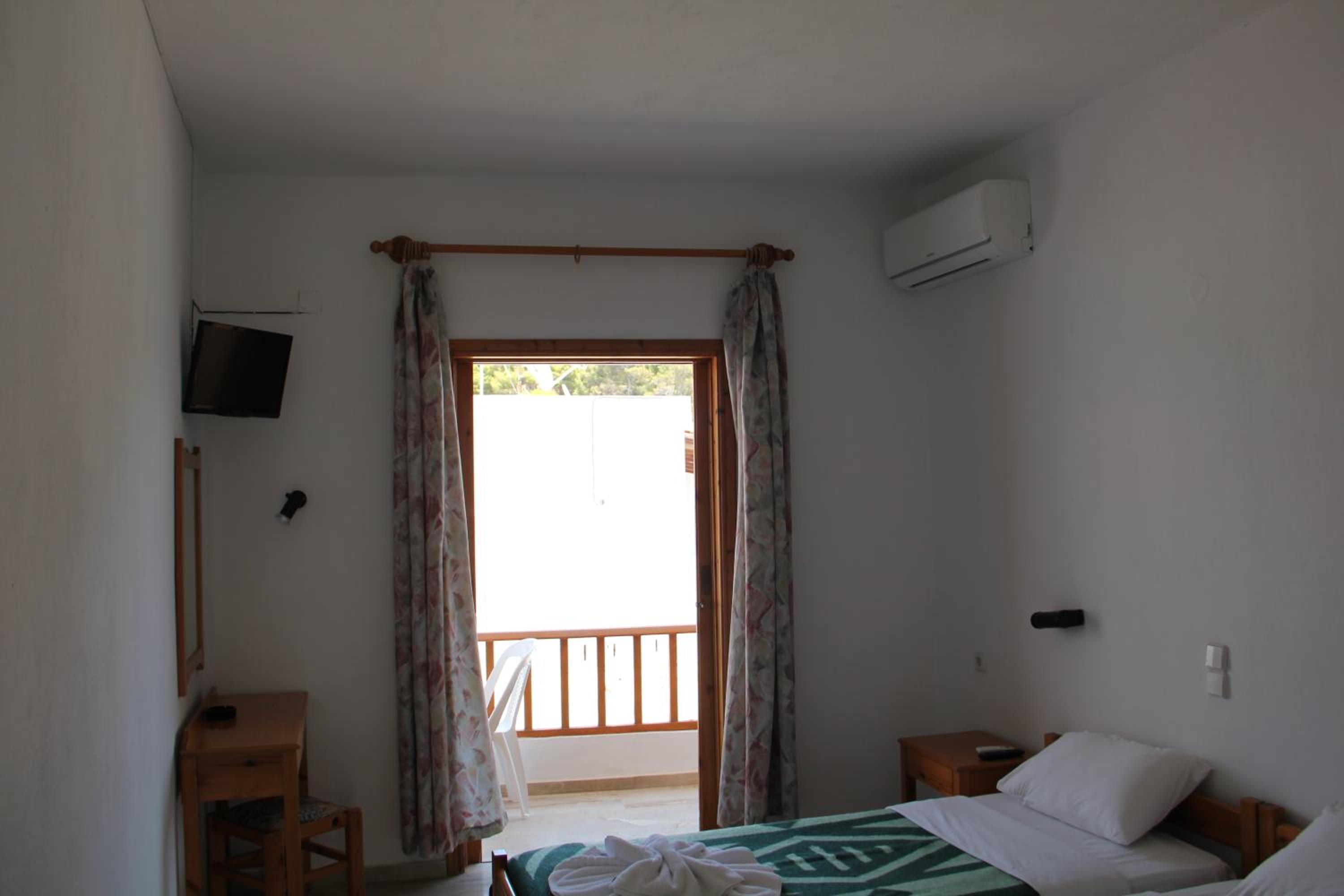 Triple Room with Balcony photo 1