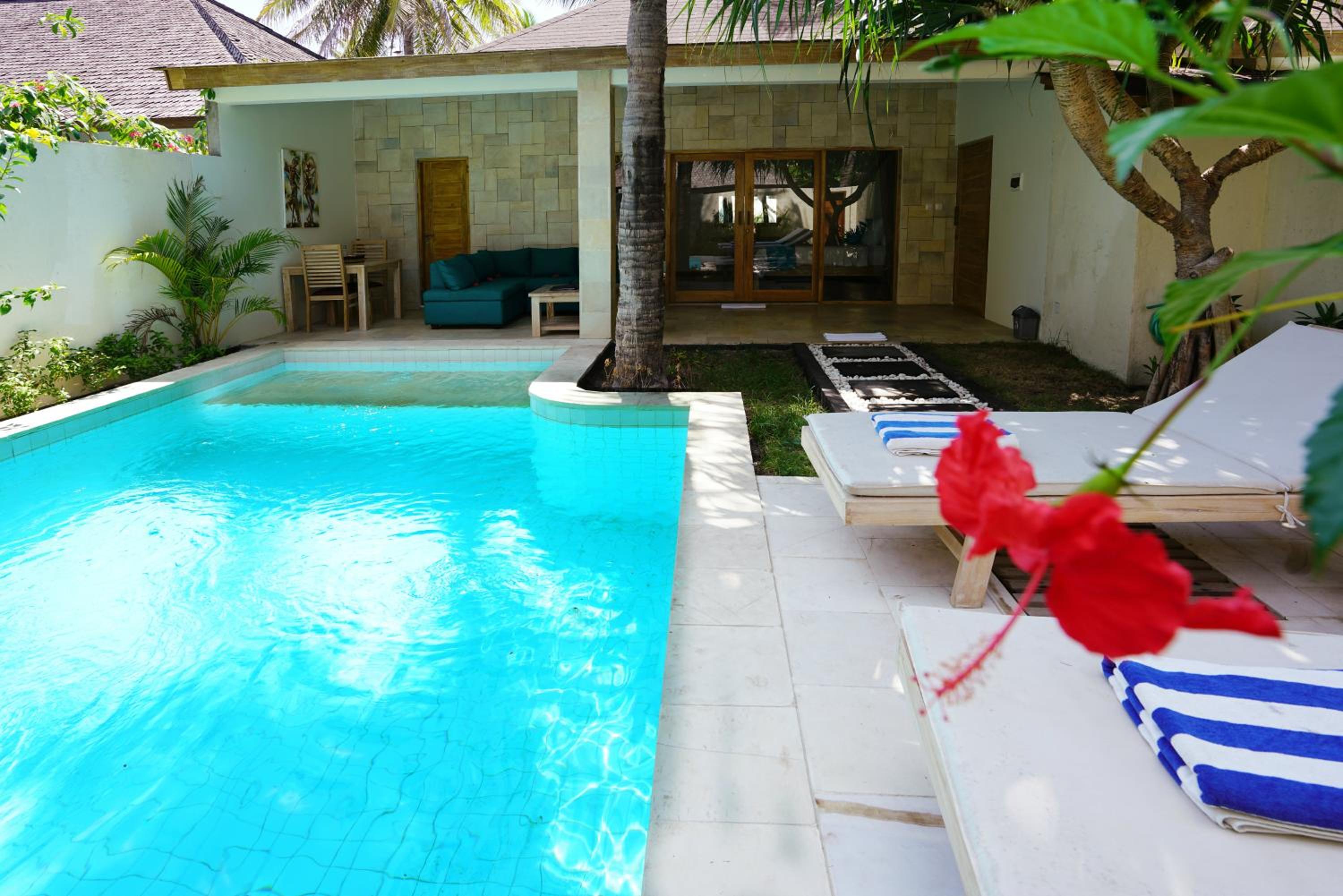 Villa with Private Pool - Photo 5