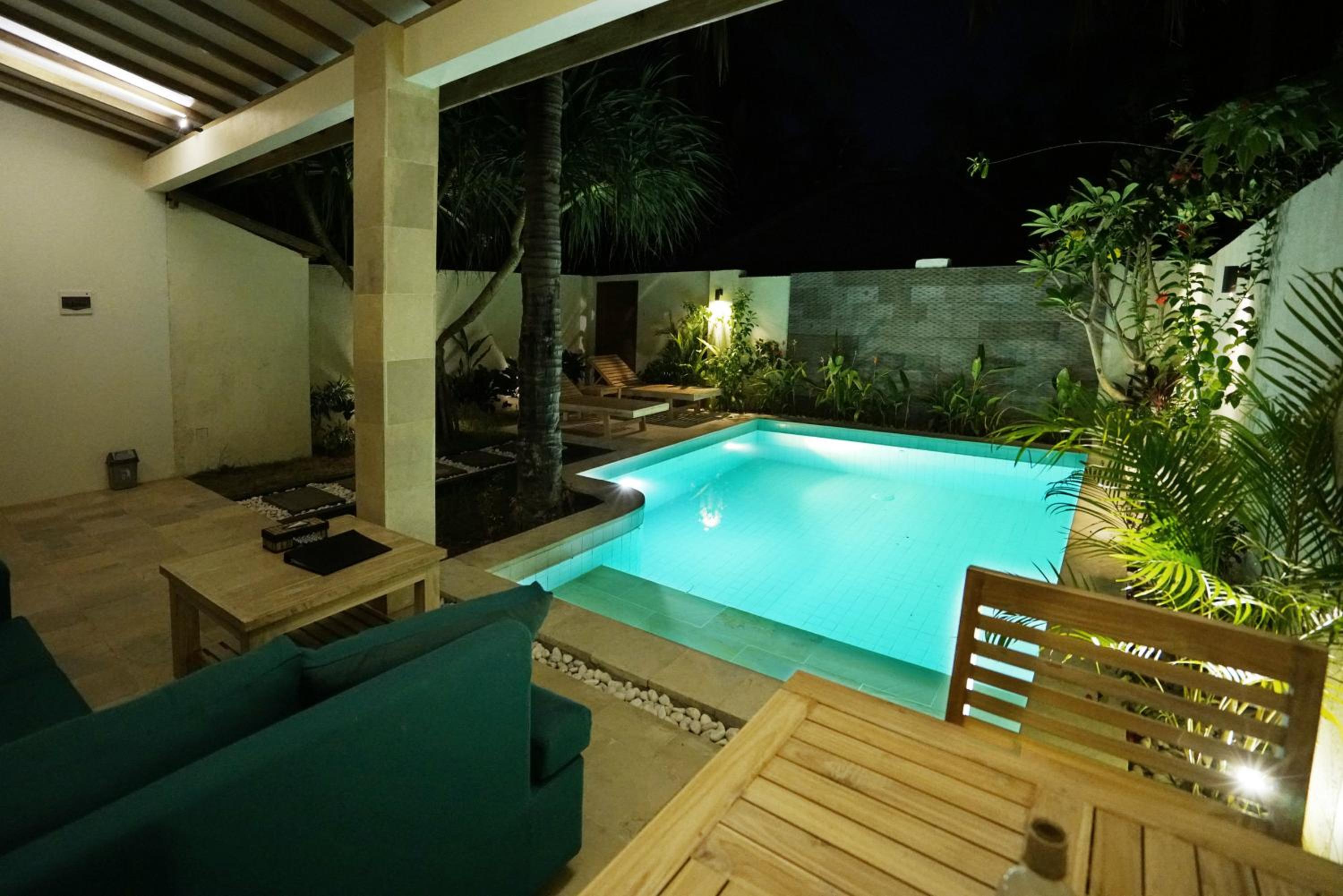 Villa with Private Pool - Photo 6