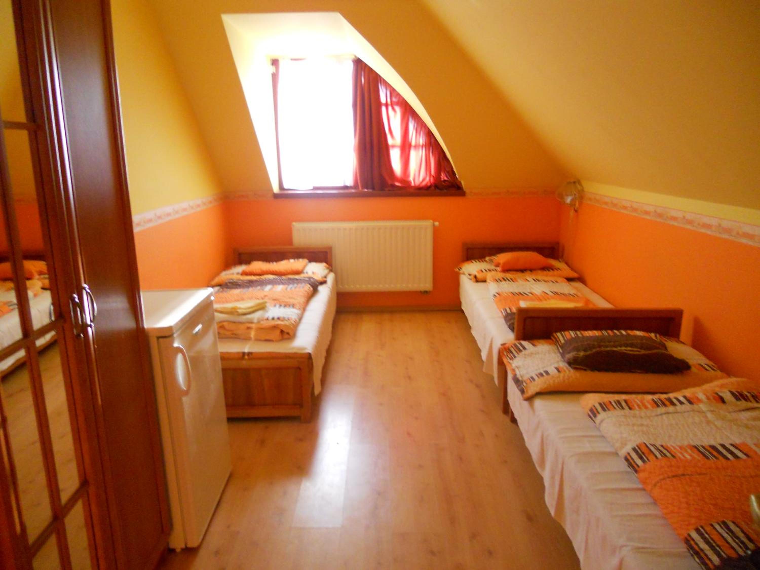Quadruple Room - Photo 2