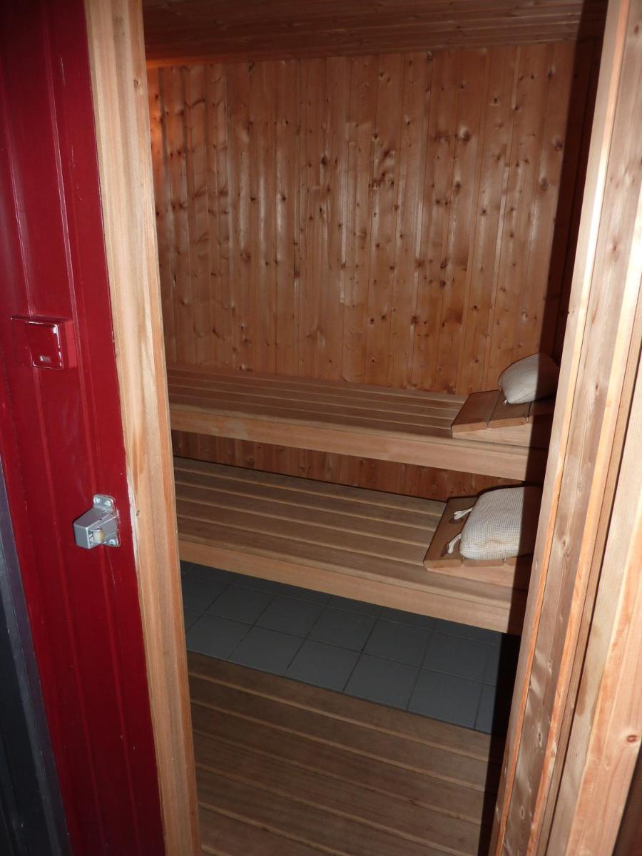 Apartment with Sauna photo 3