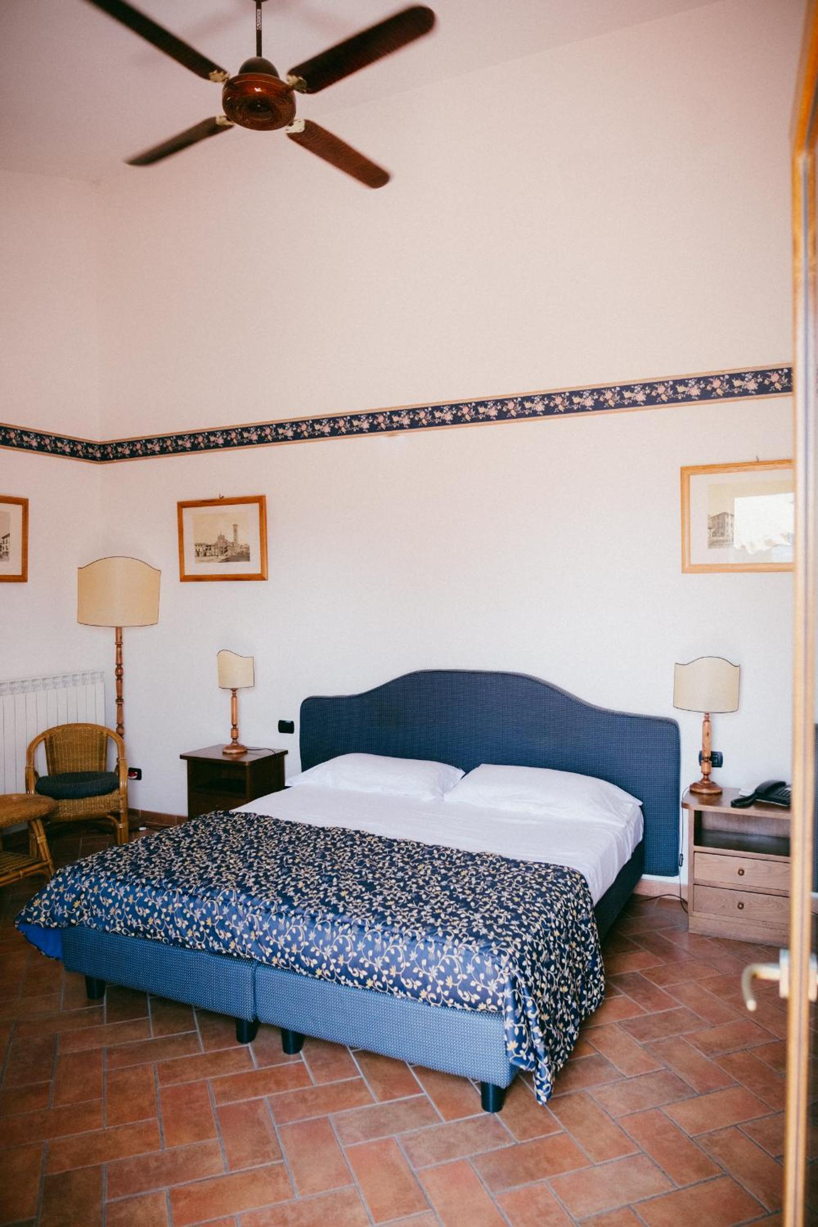 Luxury Single Room