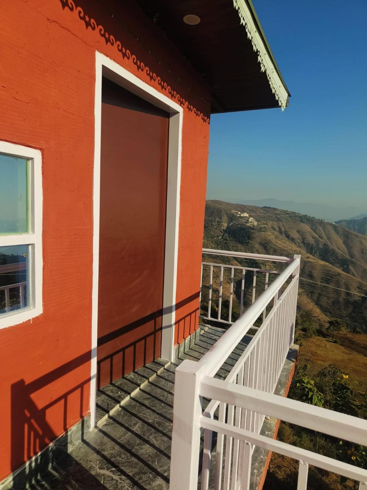 Deluxe Double or Twin Room with Mountain View photo 1