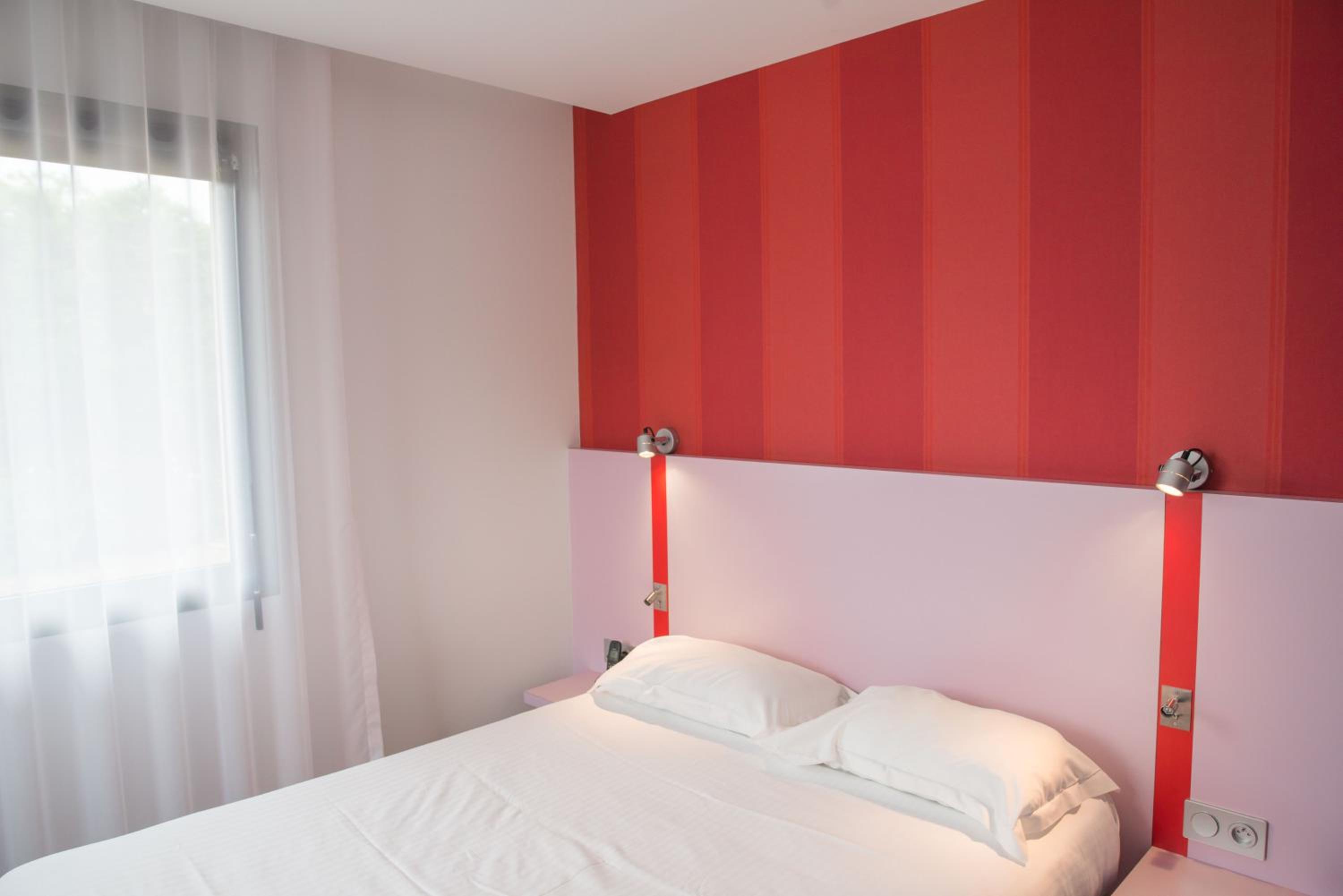 Standard Double Room - Photo 5