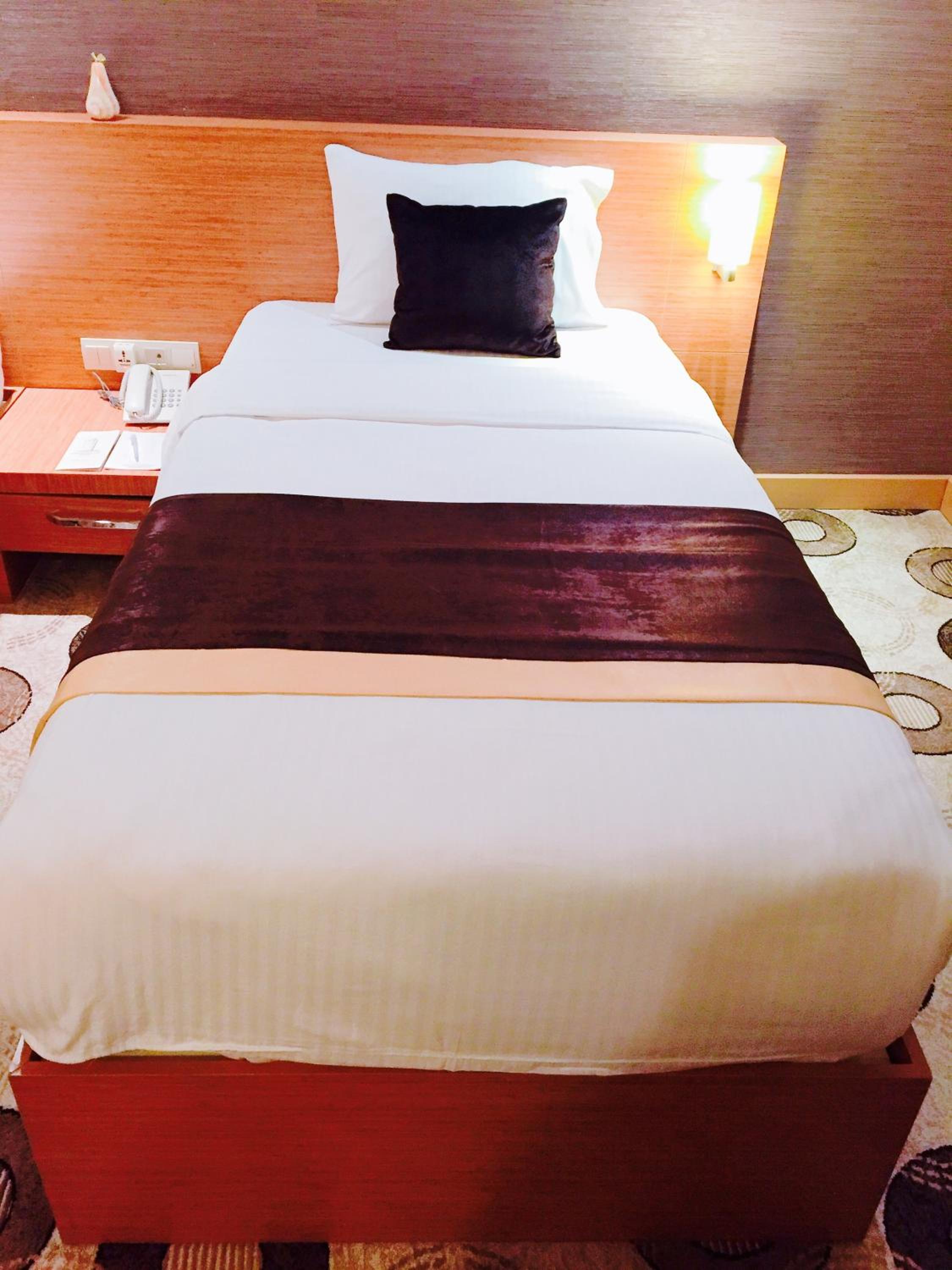 Budget Twin Room - Photo 1