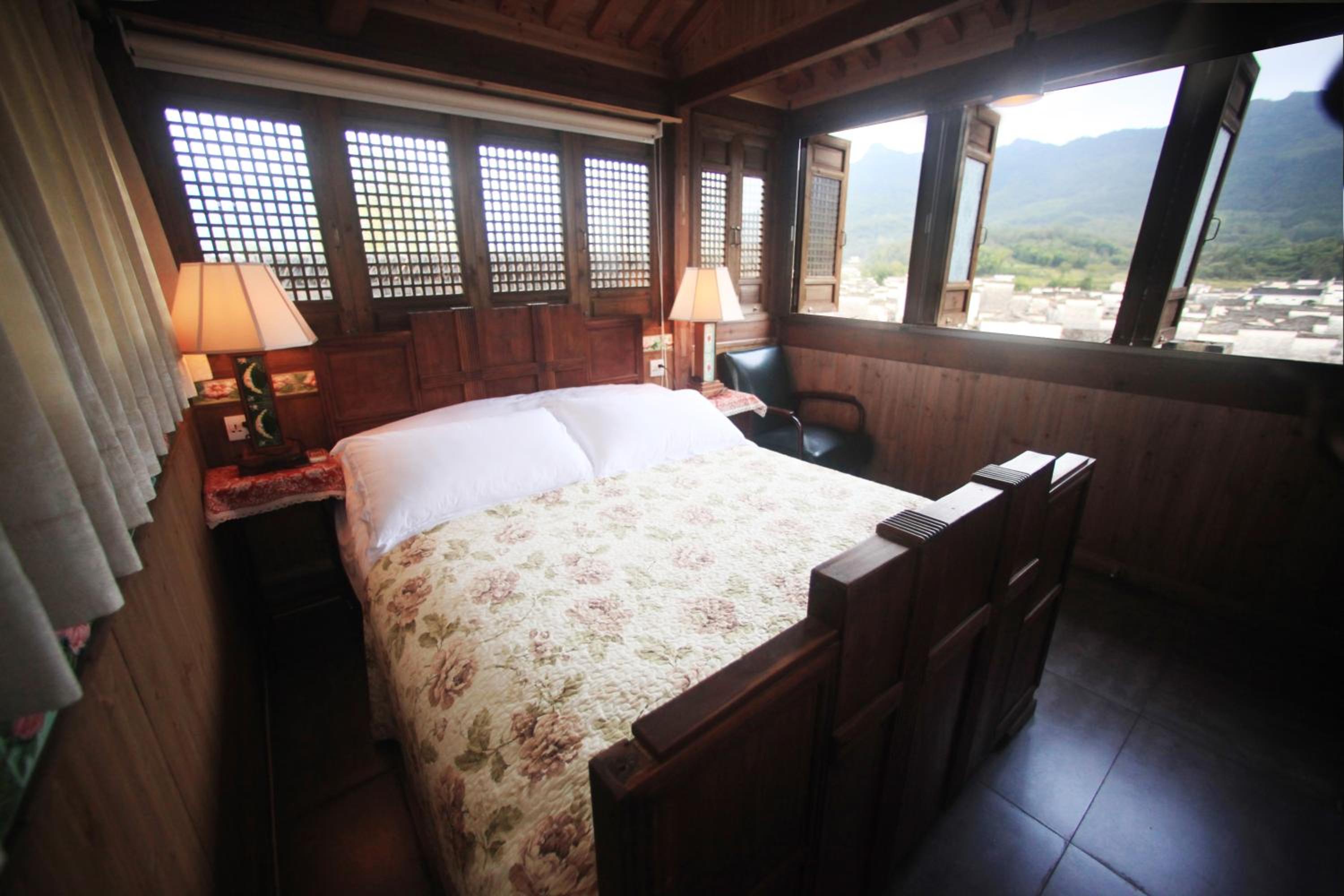 Junior Suite with Mountain View