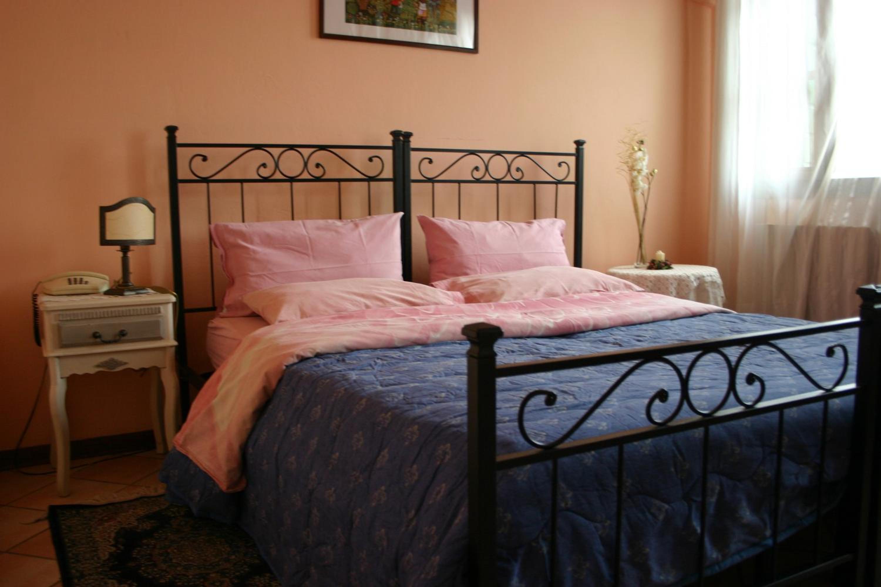 Double or Twin Room - Photo 2