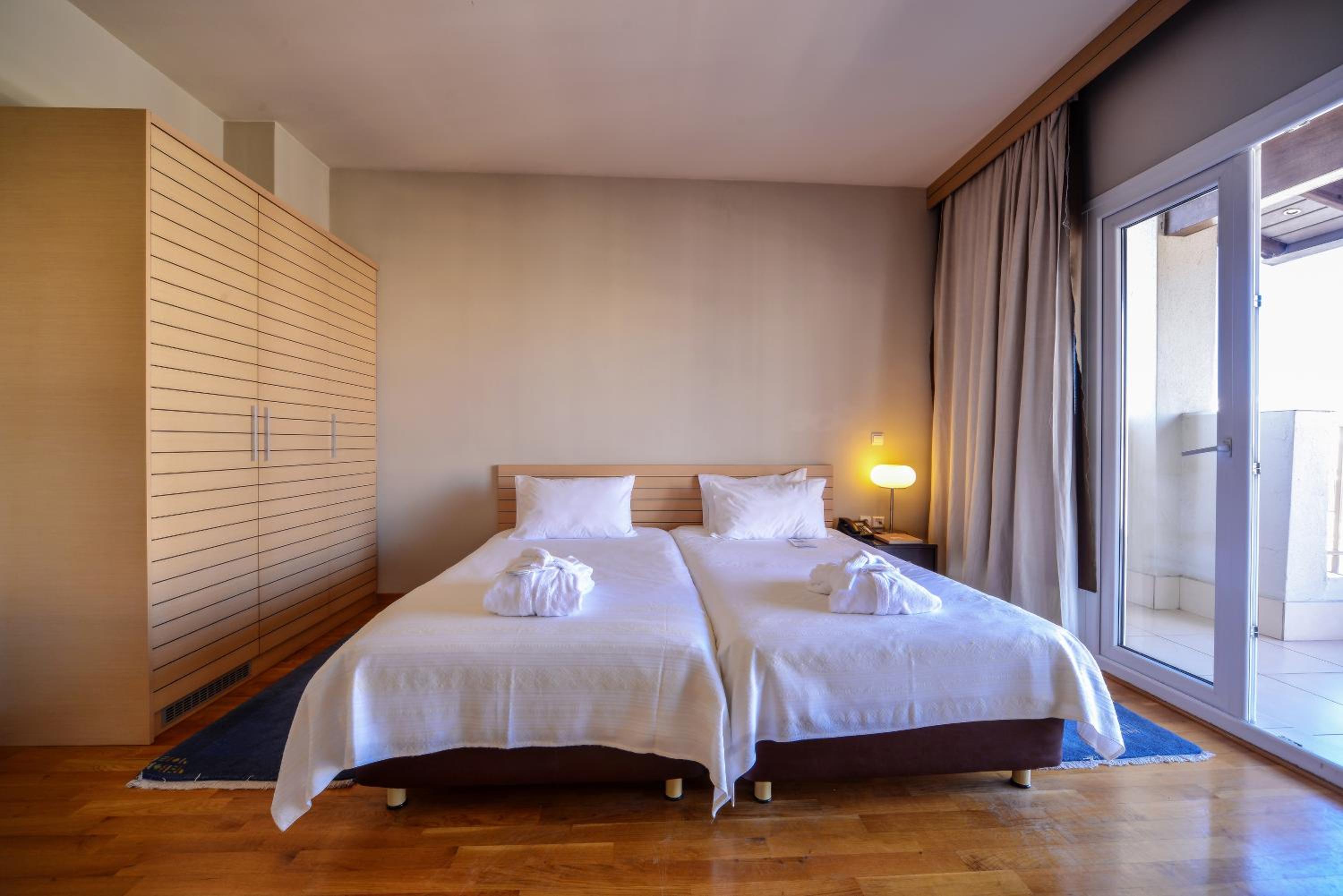 Penthouse Suite with City View photo 1