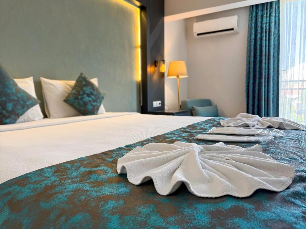 Single Room with Balcony