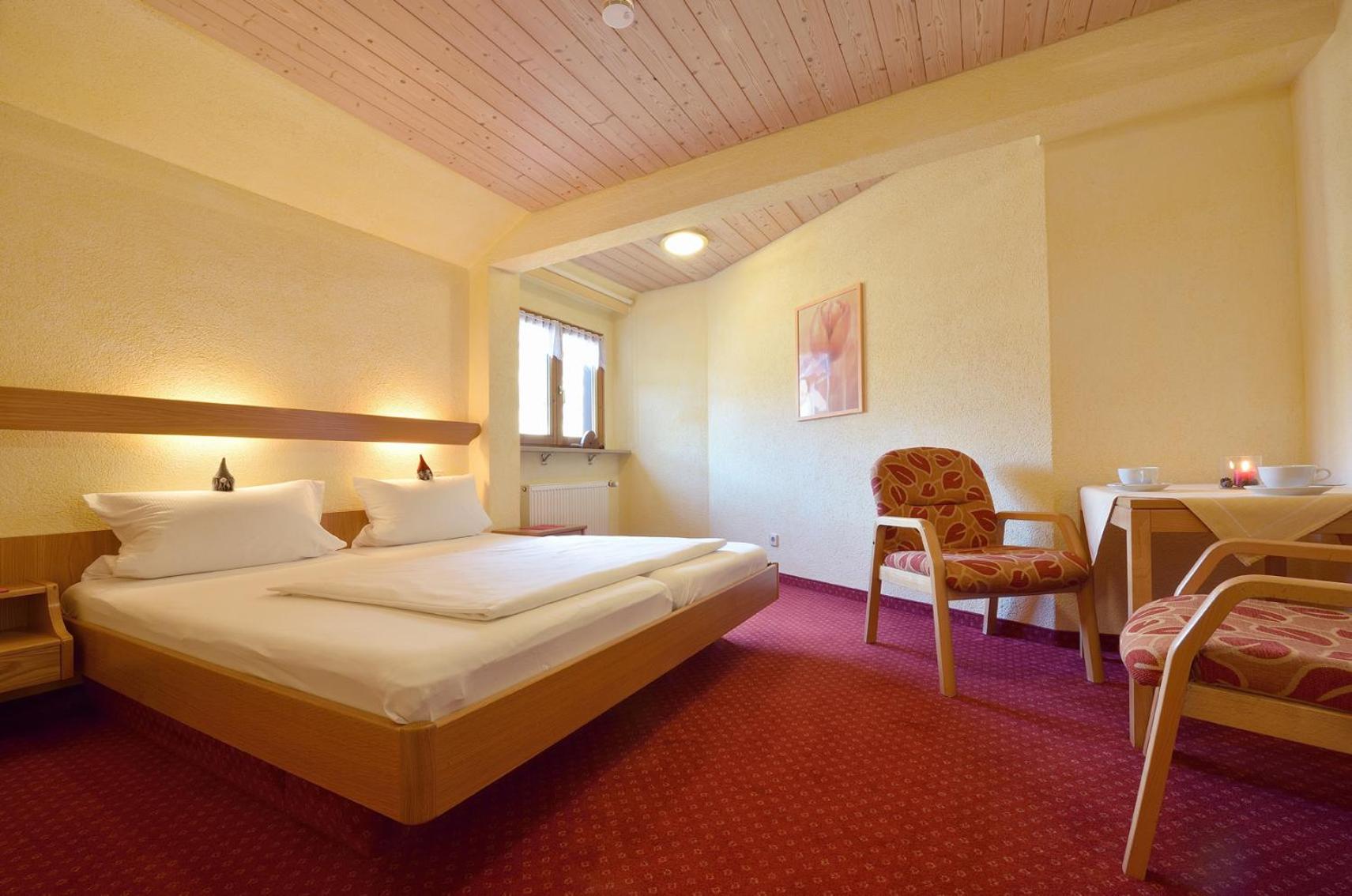 Deluxe Double Room photo 2