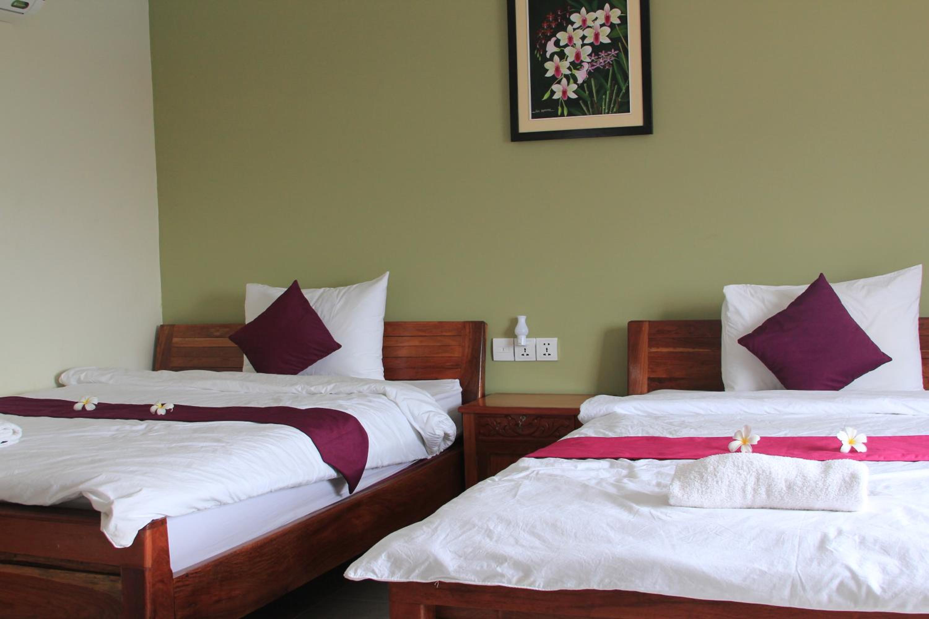 Deluxe Double Room with Two Double Beds photo 2
