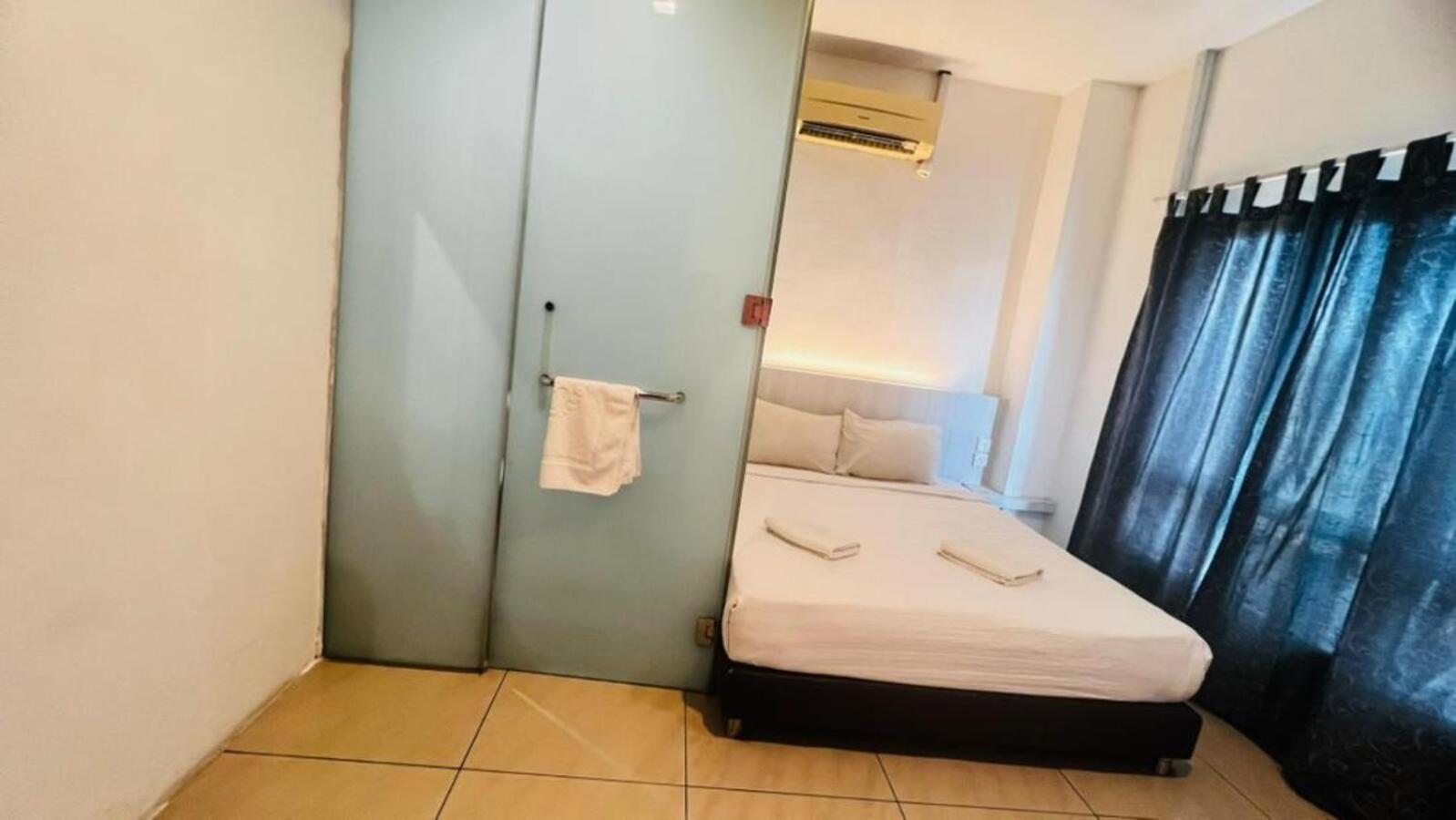 Deluxe Room - Photo 1