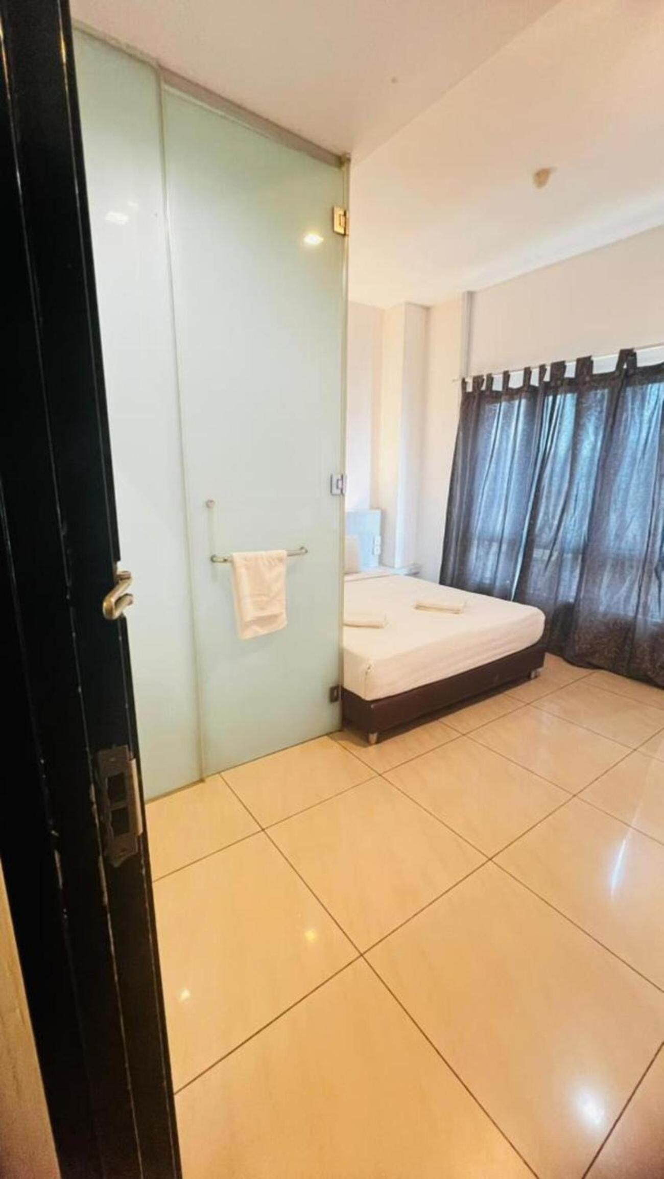 Deluxe Room - Photo 6