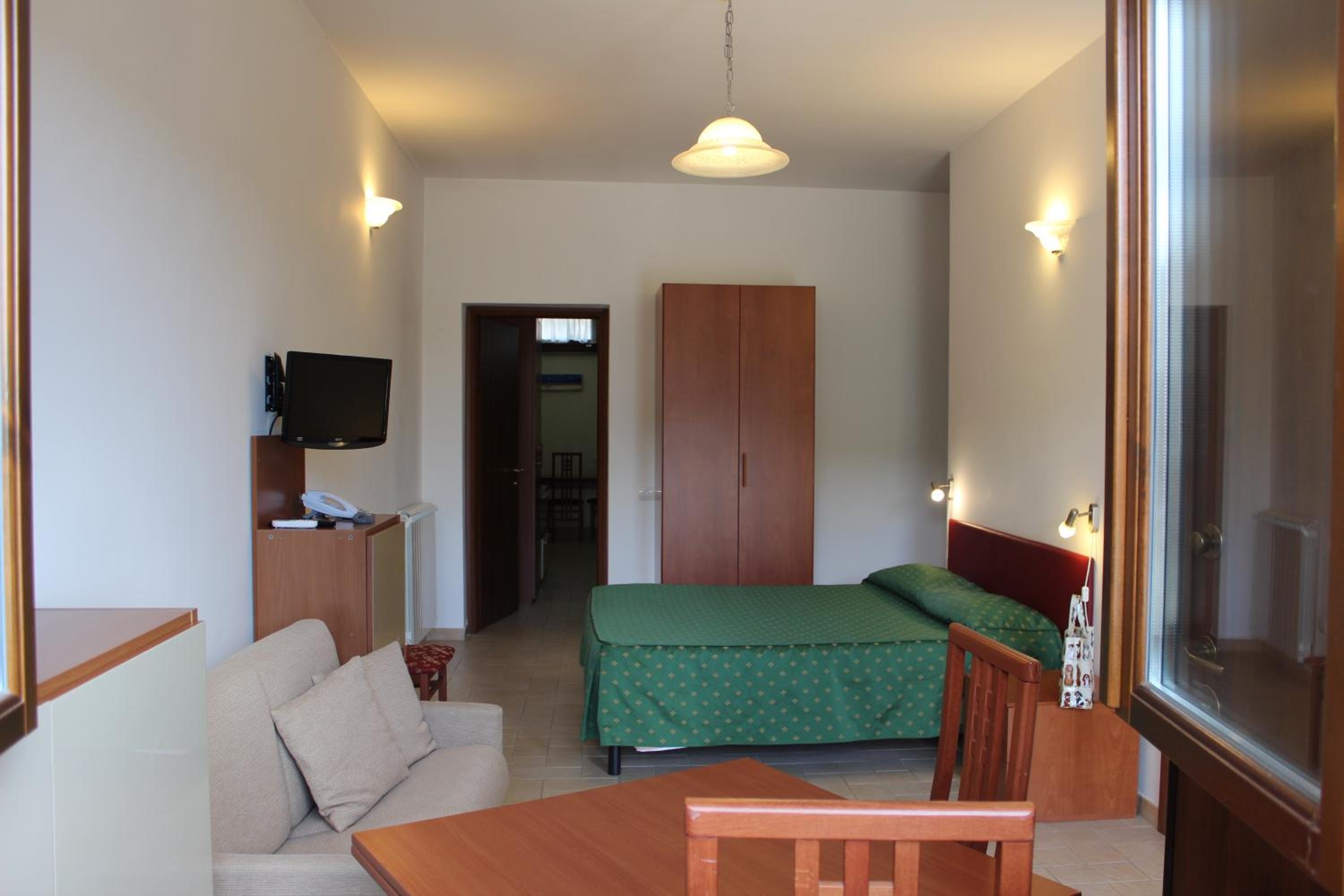 Two-Bedroom Apartment photo 3