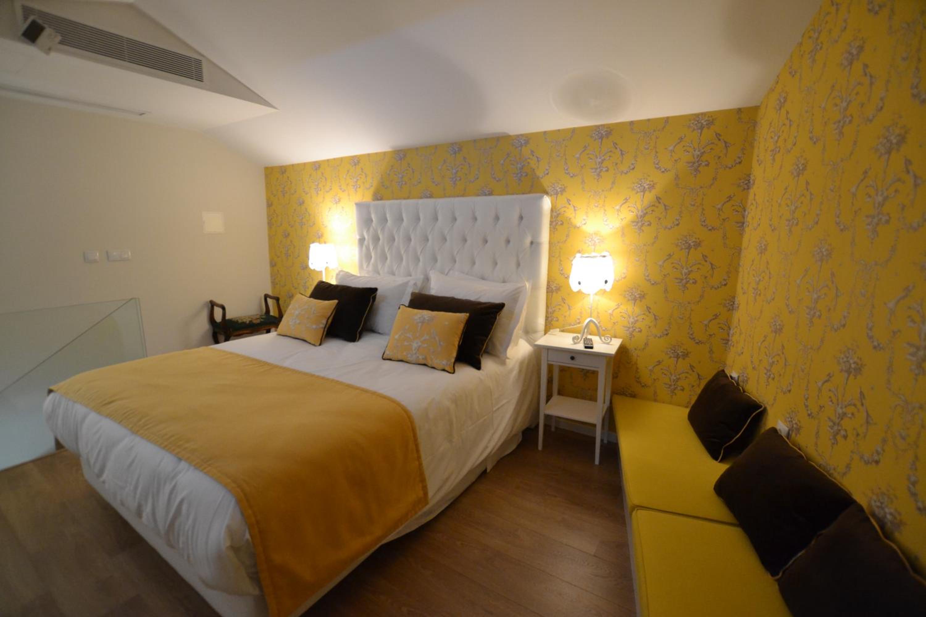 Suite - Photo 2