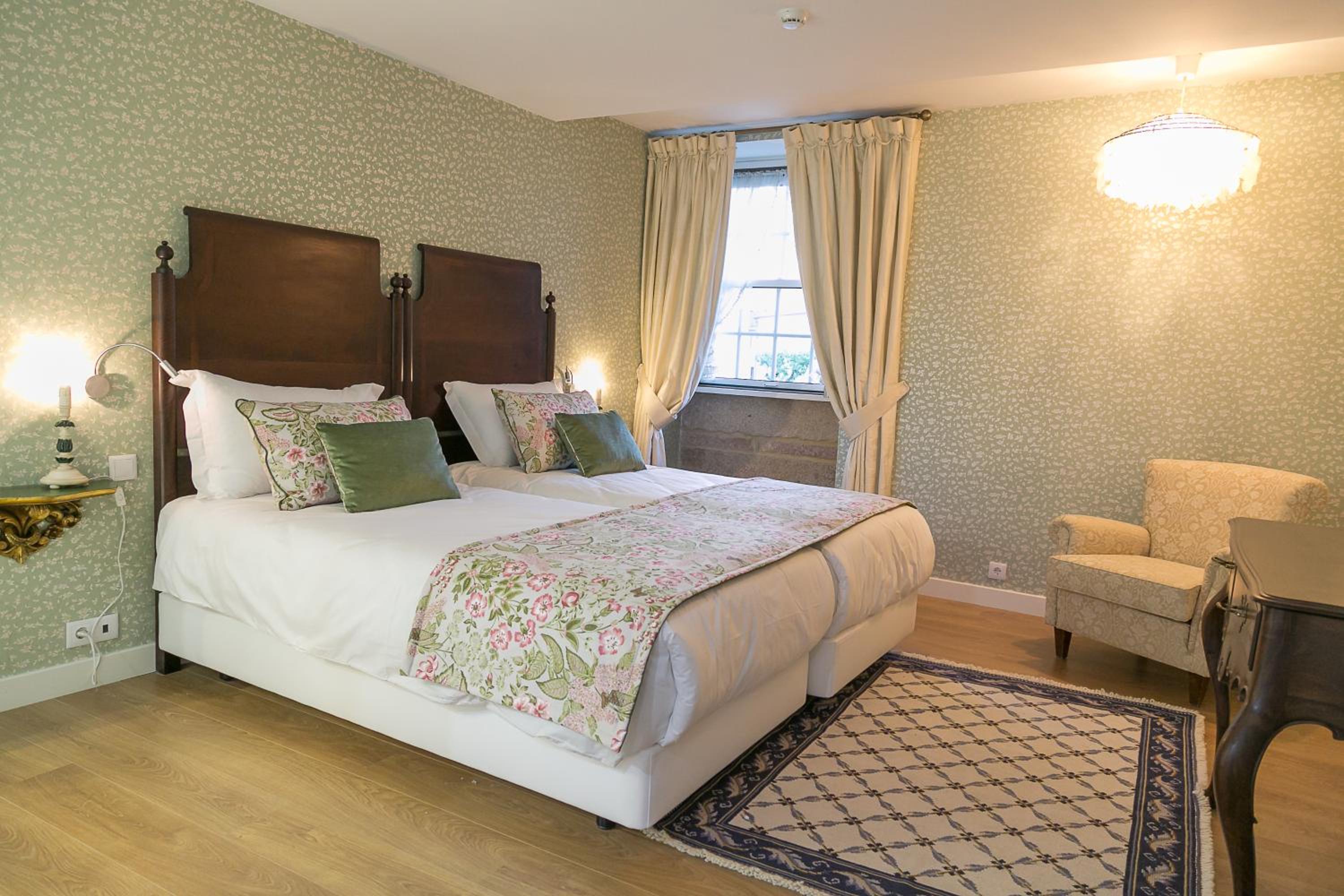 Superior Double or Twin Room - Photo 3