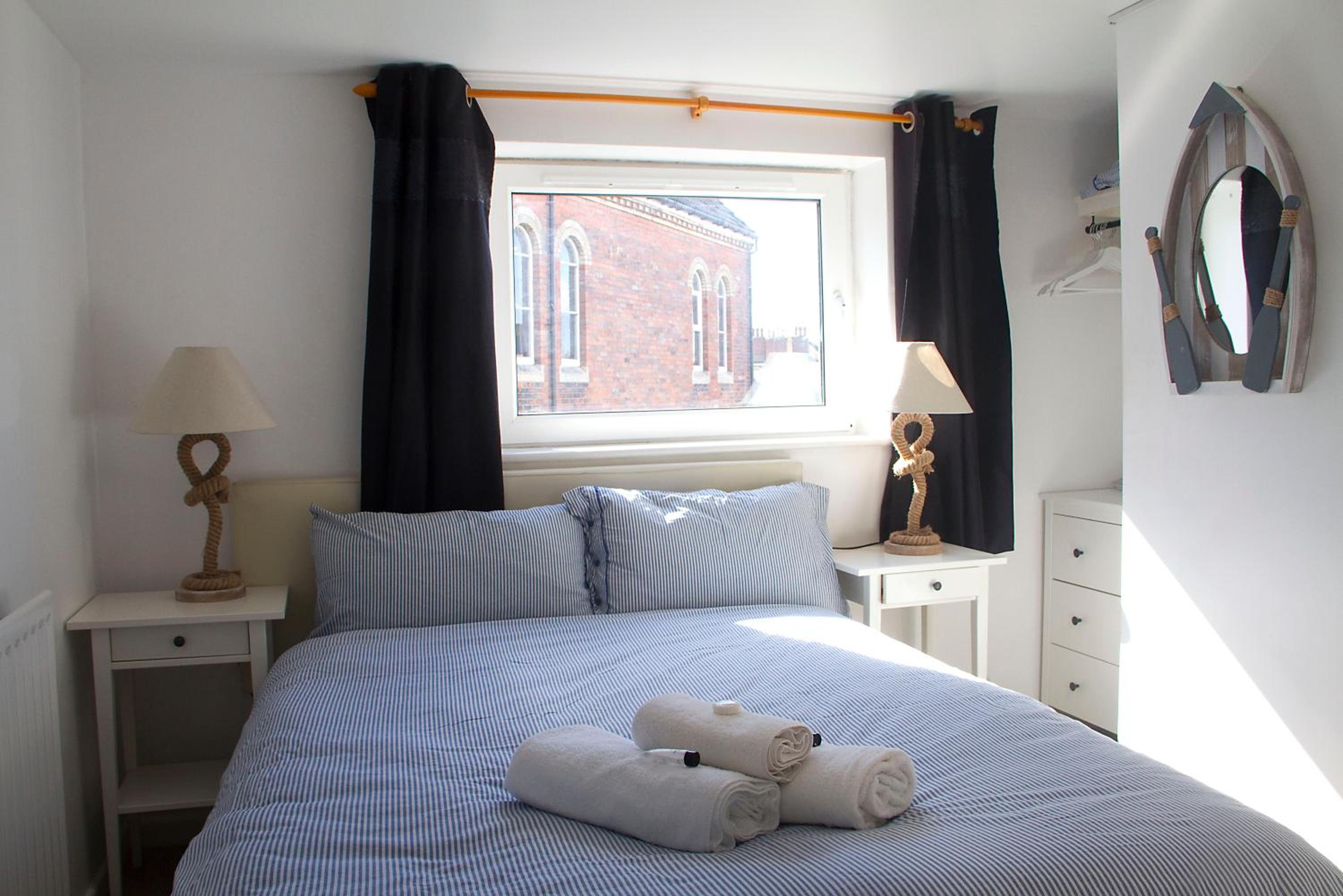 Small Double Room - Photo 14