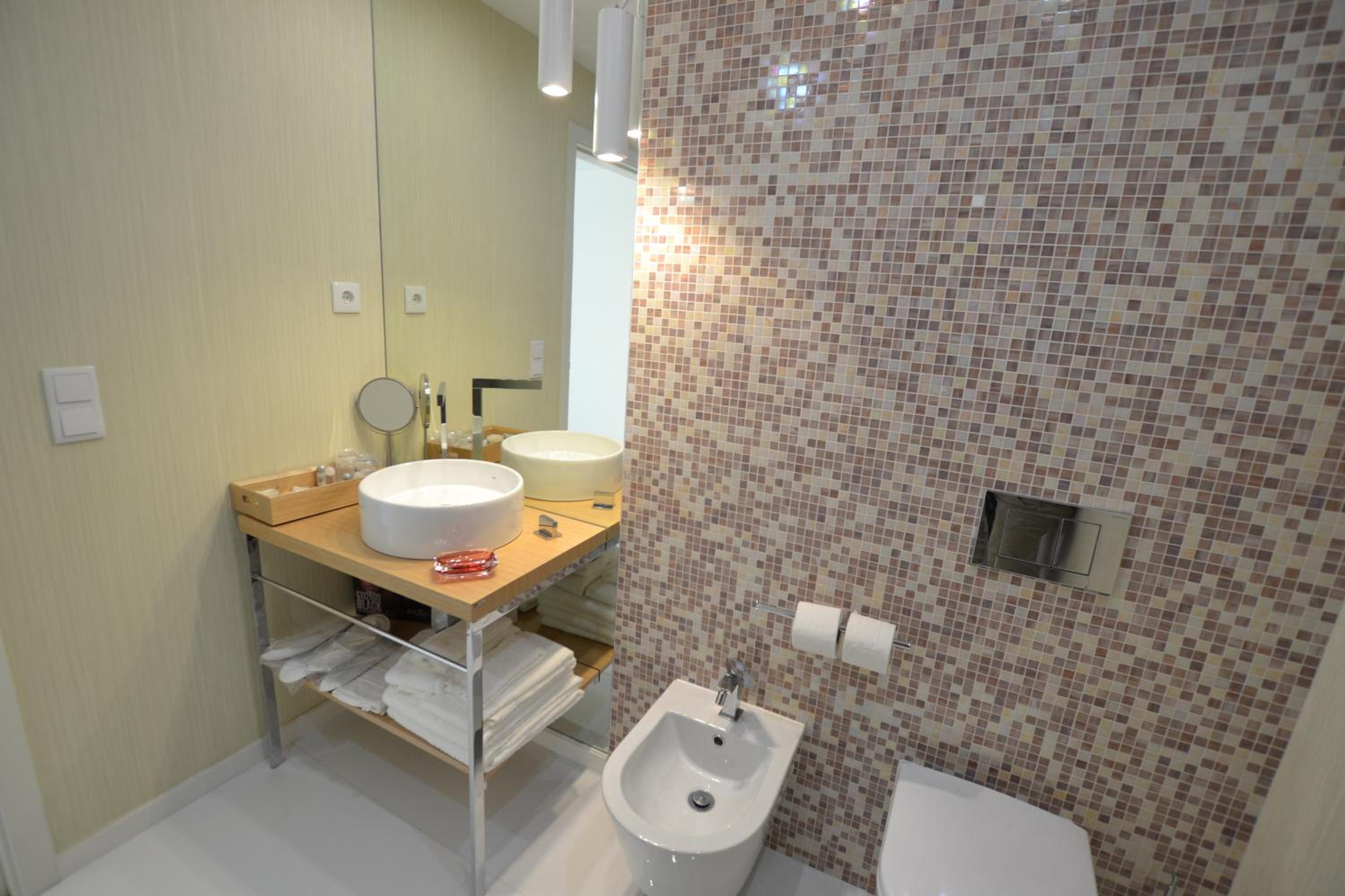 Suite - Photo 4