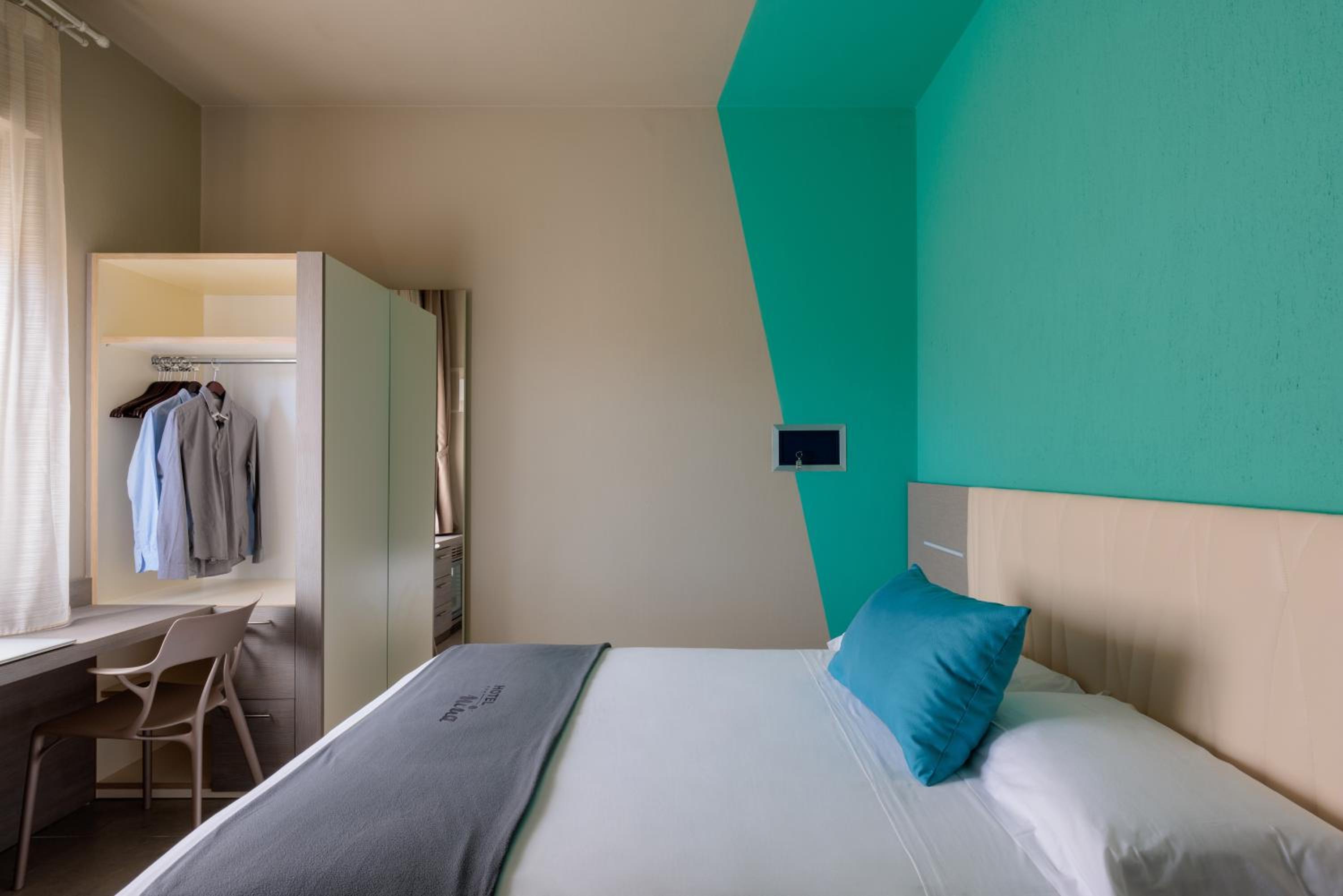 Economy Double Room photo 2