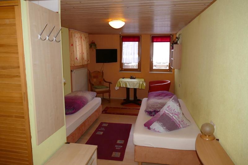 Budget Double Room photo 2