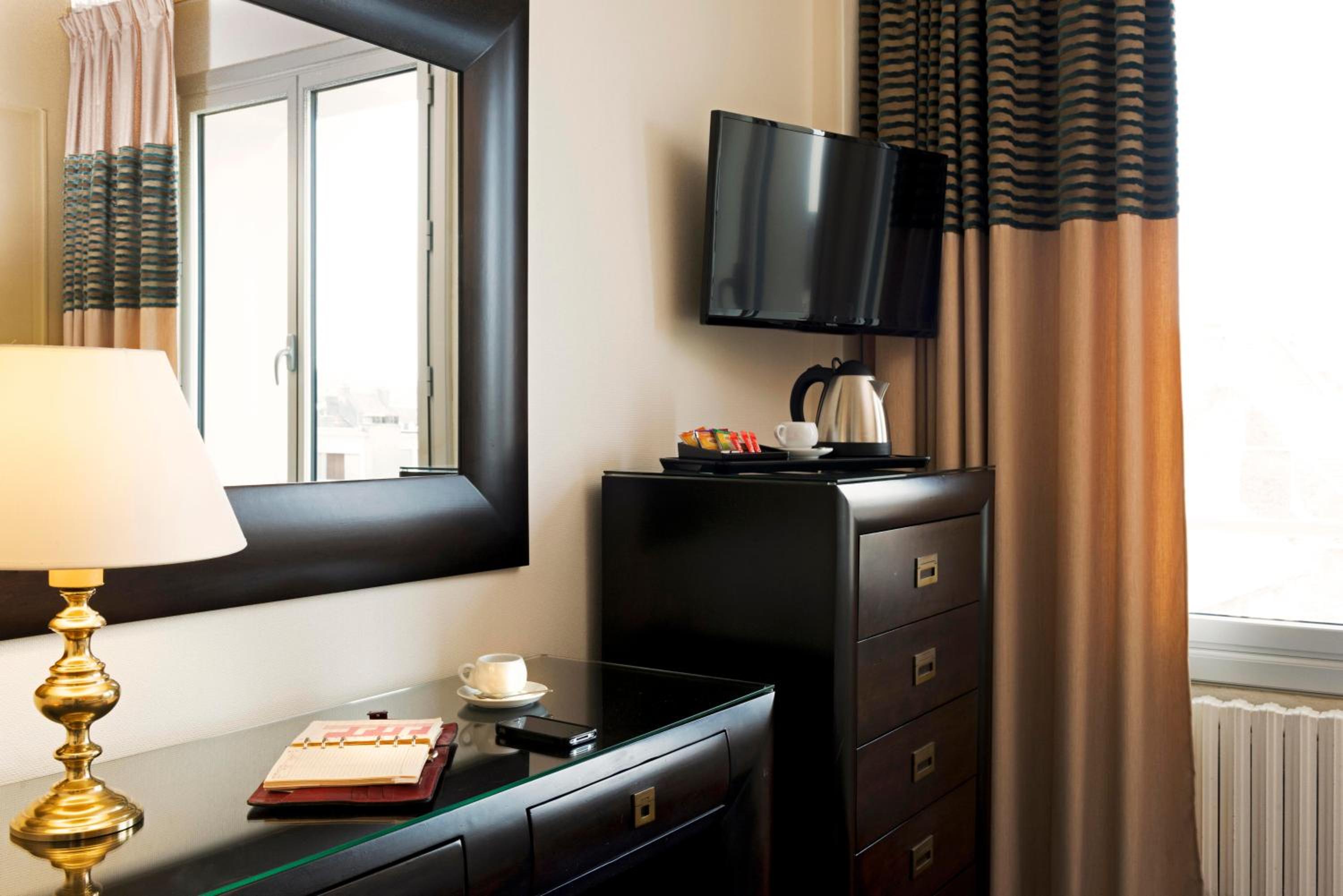 Double Room with Sea View - Photo 1