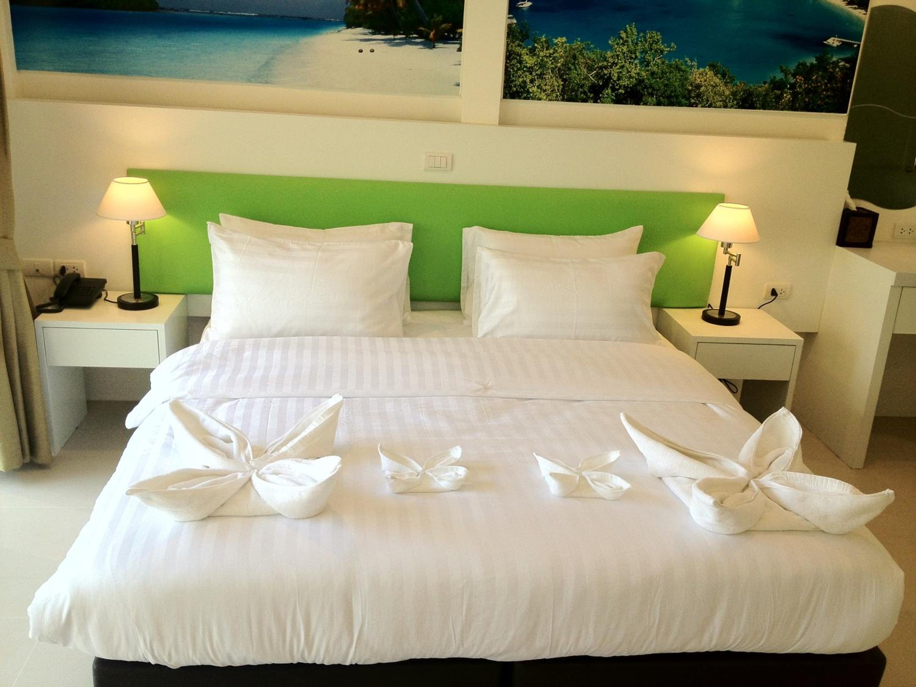 Deluxe Double Room with Balcony  - Photo 7