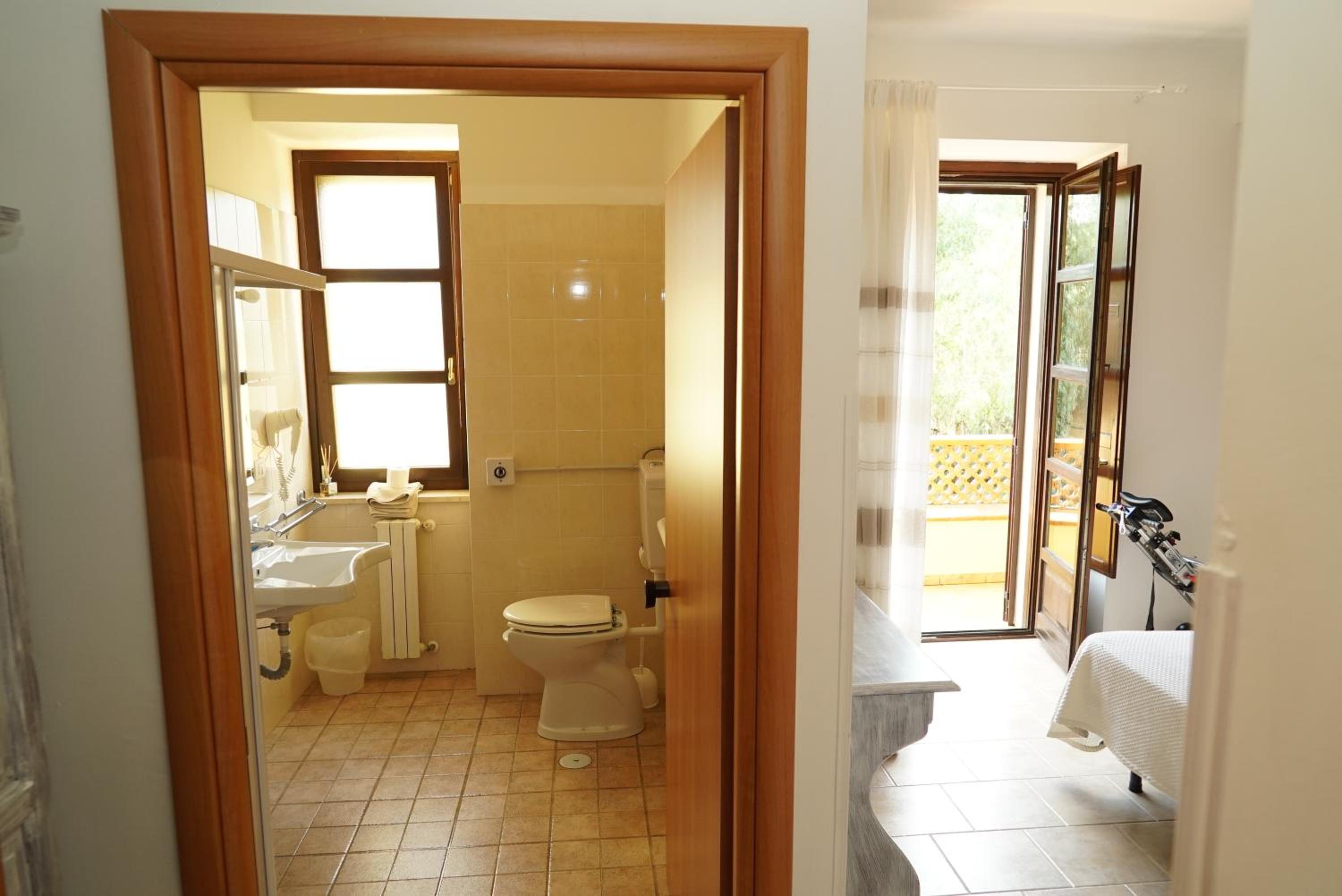 Triple Room - Disability Access photo 2