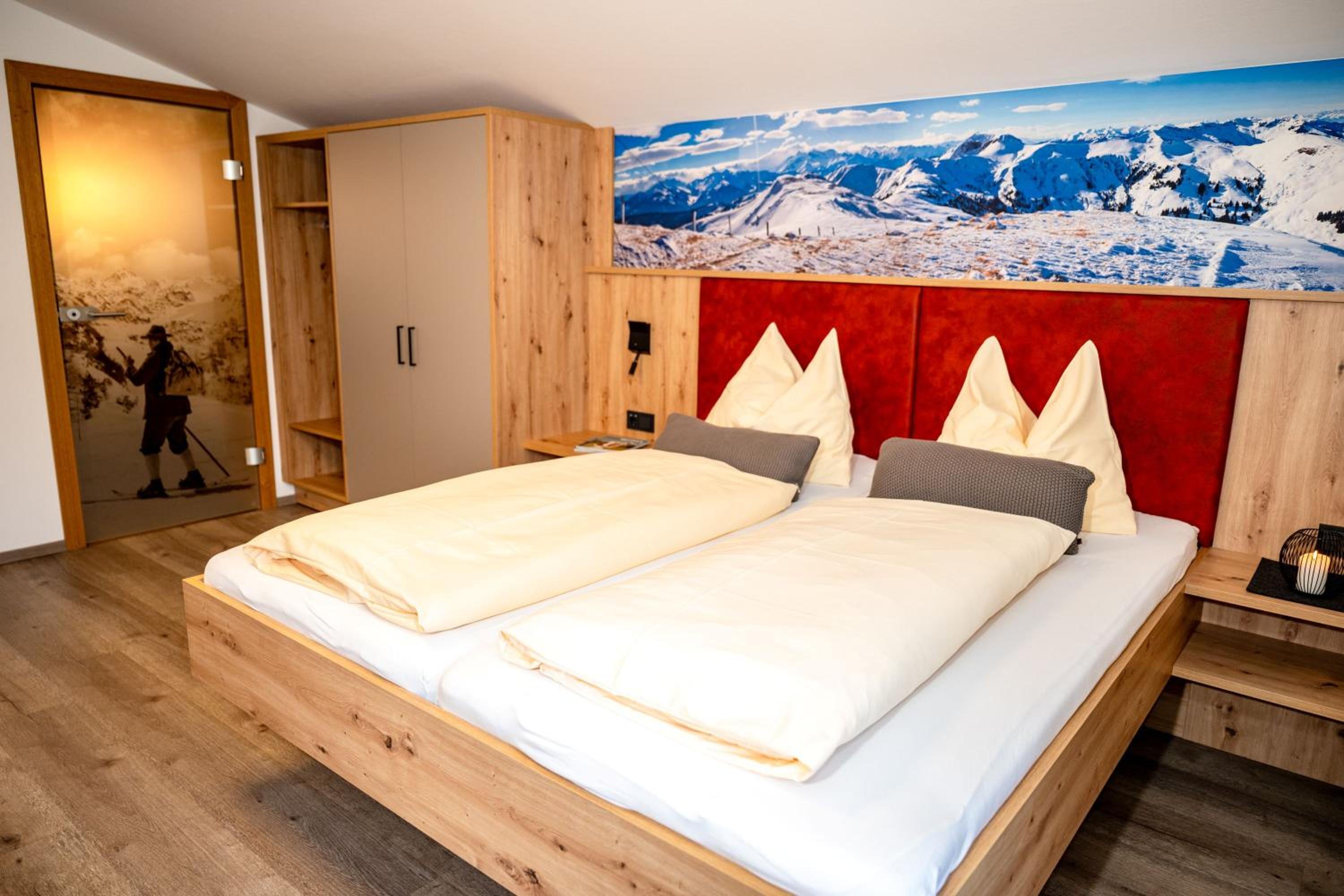 Two-Bedroom Apartment with Mountain View photo 1