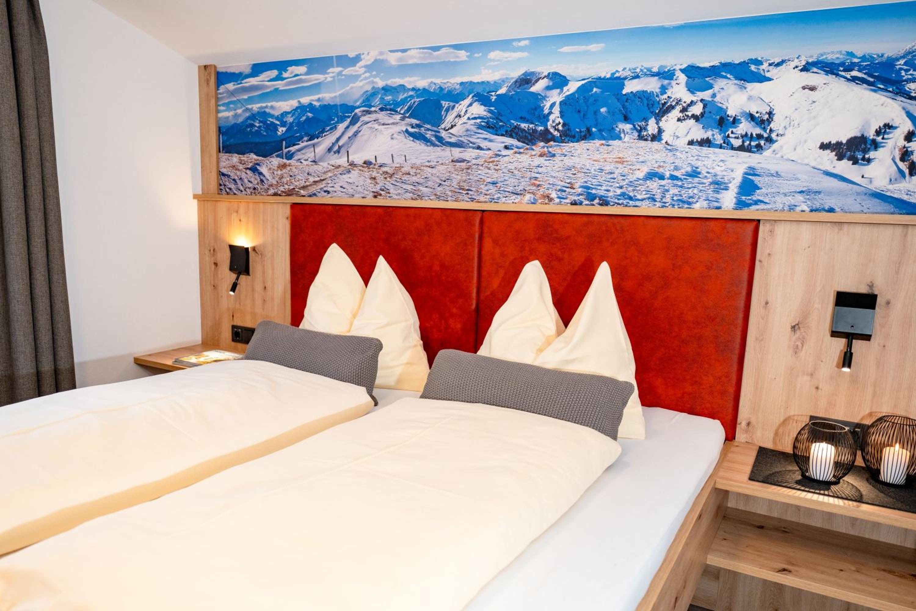 One-Bedroom Apartment with Balcony photo 2