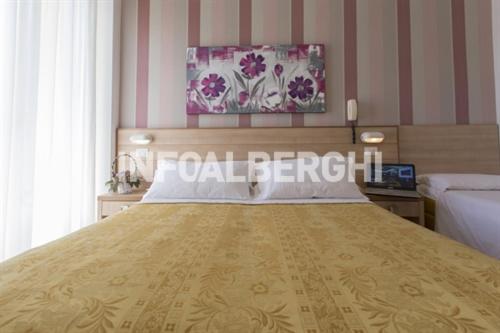 Quadruple Room - Photo 2