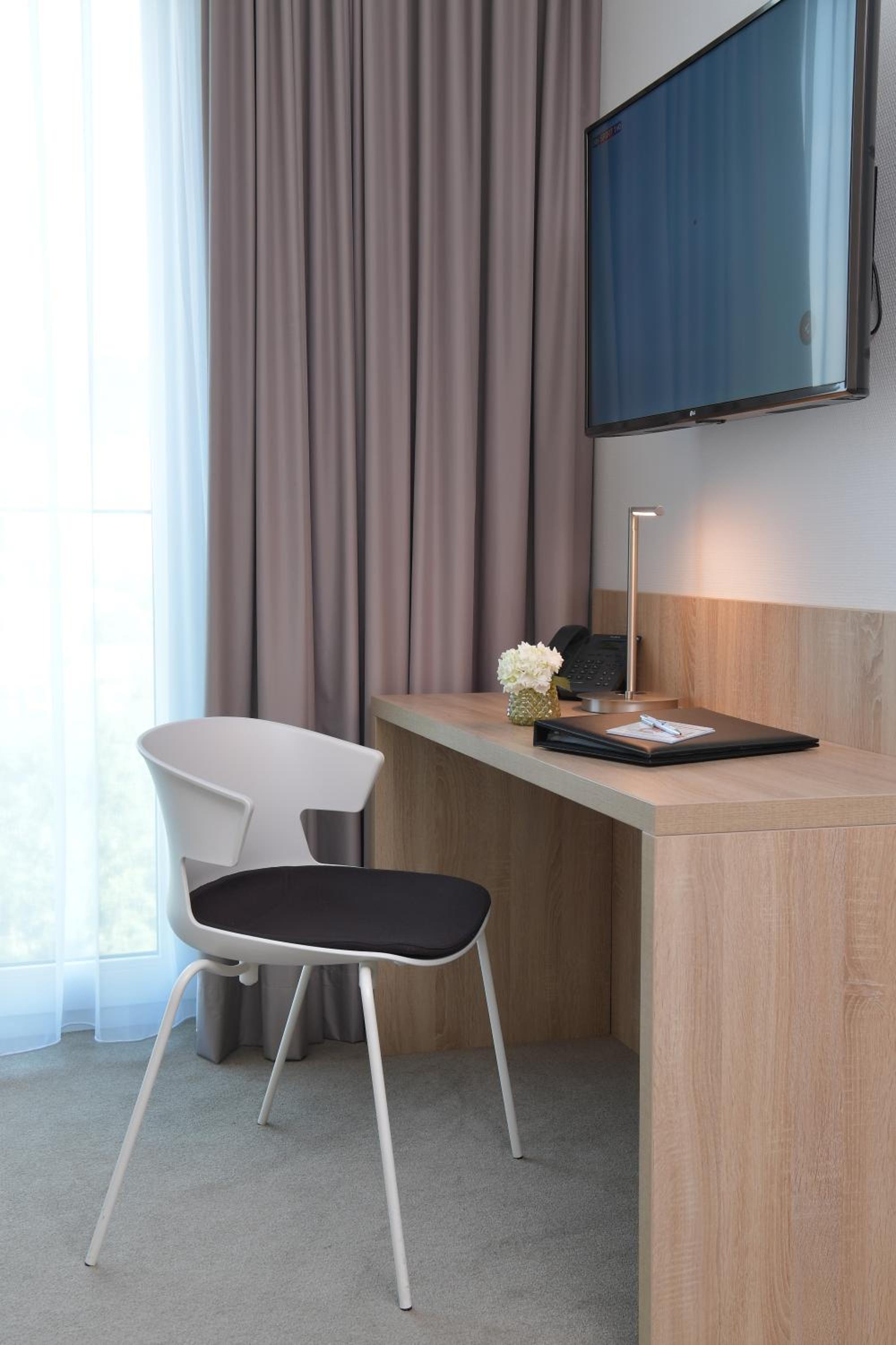 Superior Twin Room - Photo 2