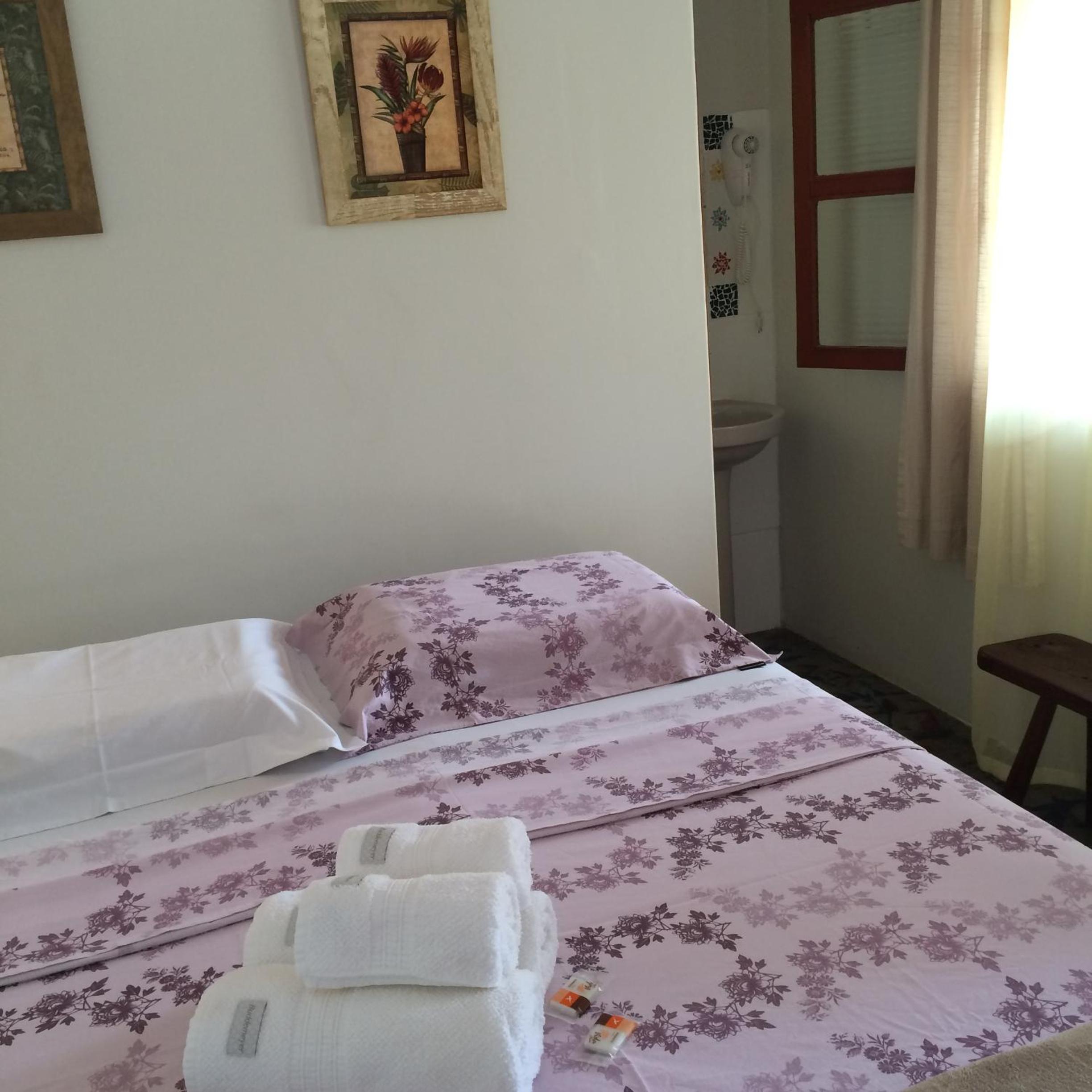 Deluxe Queen Room photo 2