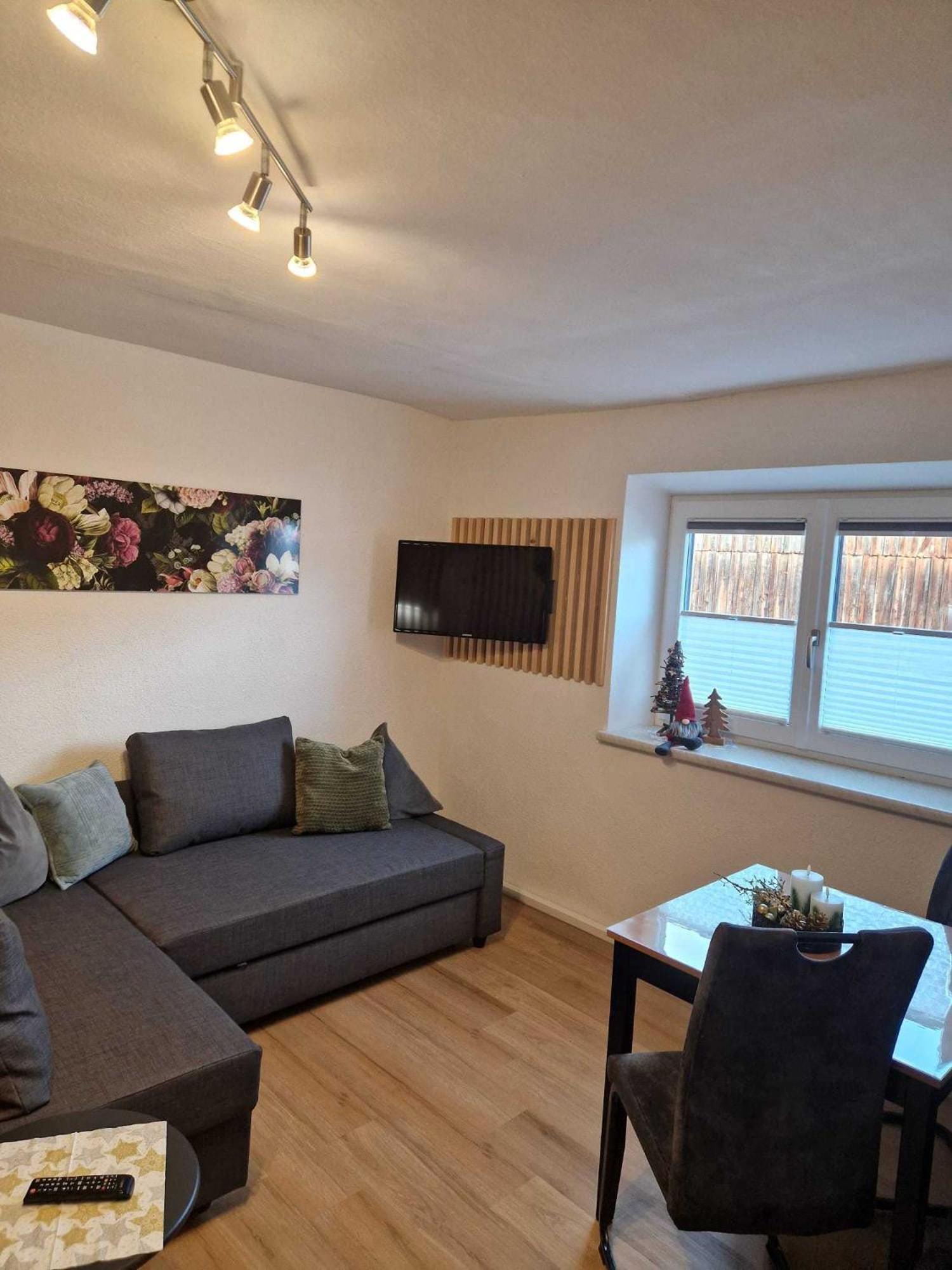 One-Bedroom Apartment photo 3
