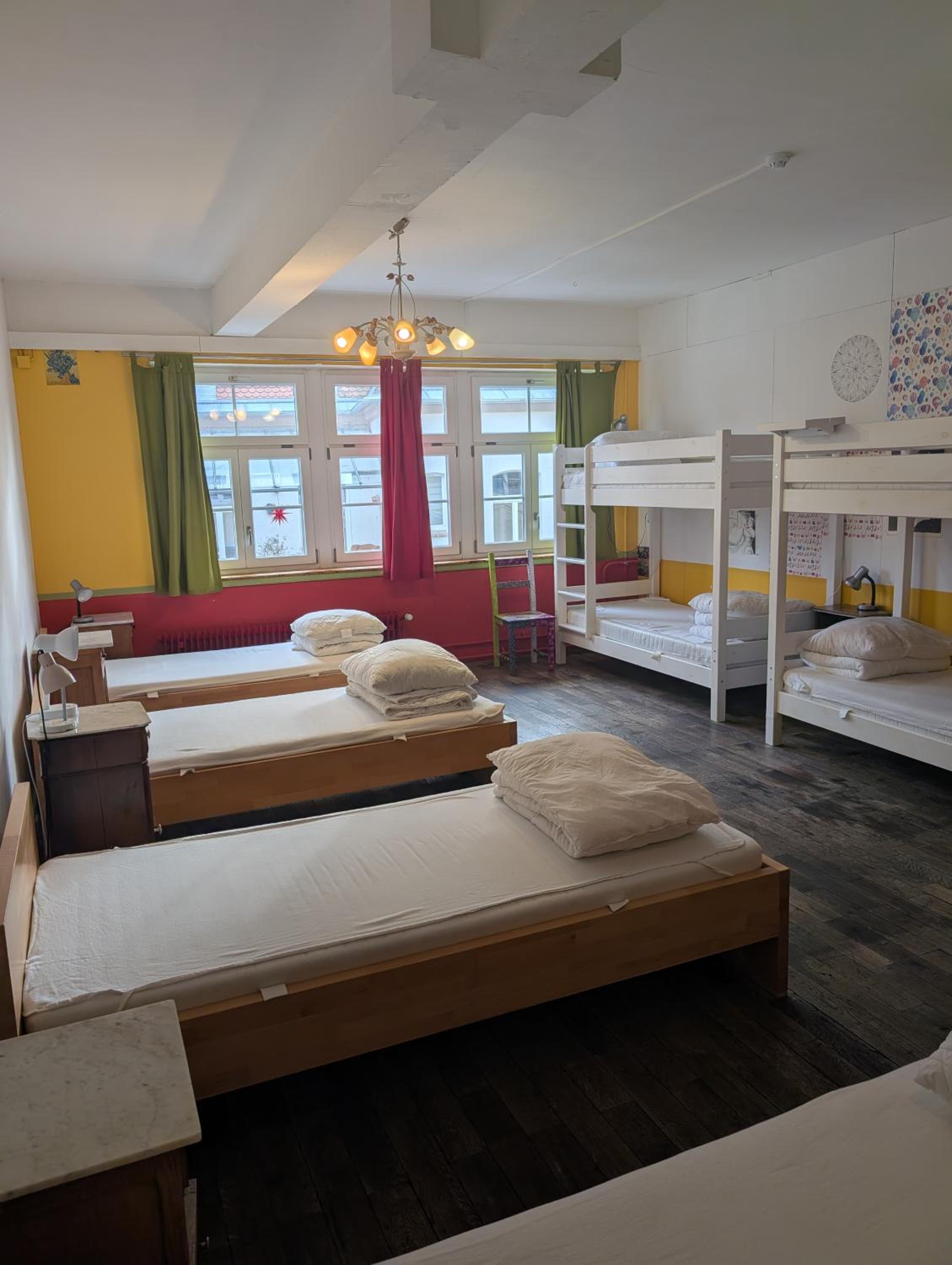 Bed in 8-Bed Mixed Dormitory Room