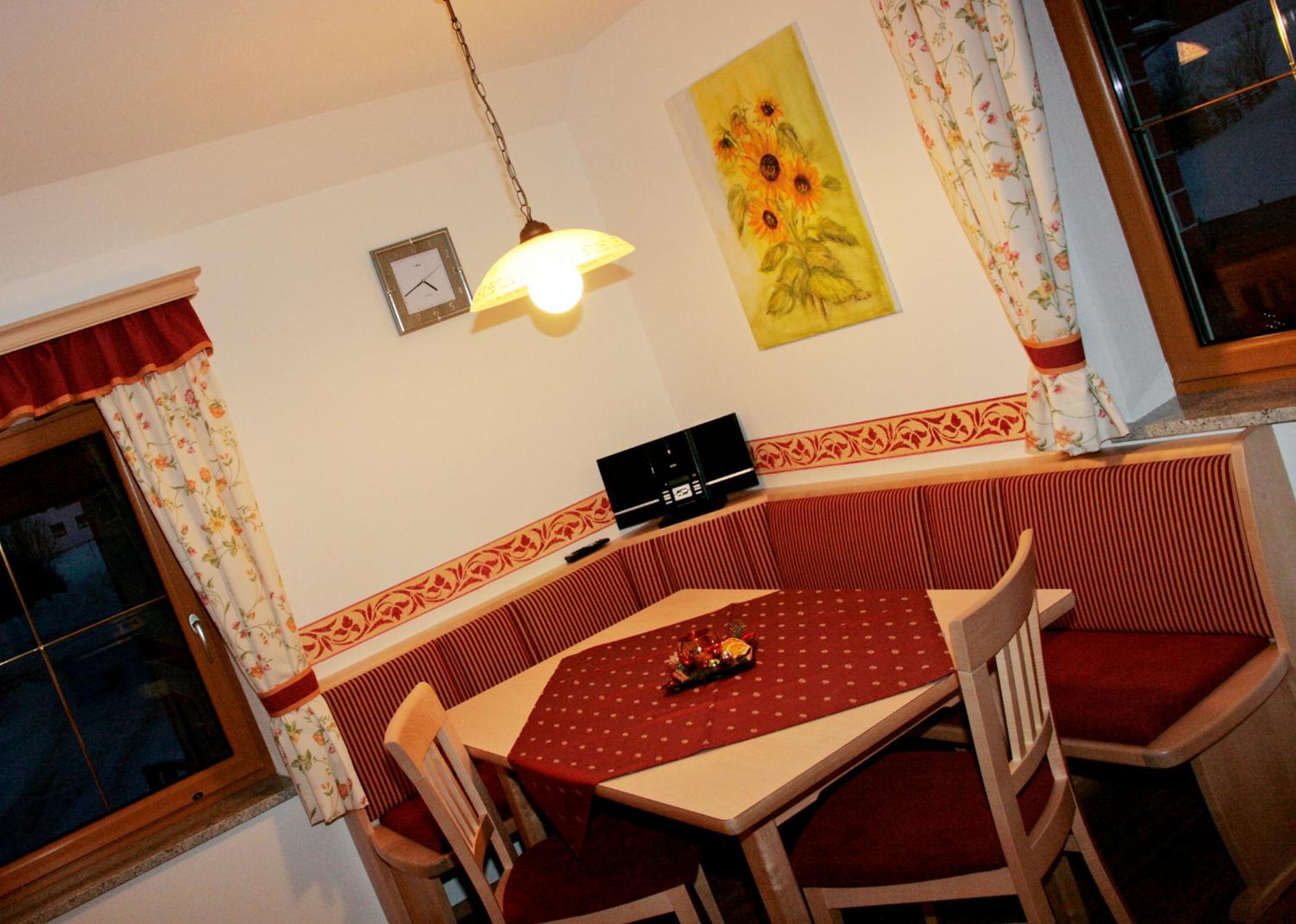 Apartment (4 adults) with Balcony photo 3
