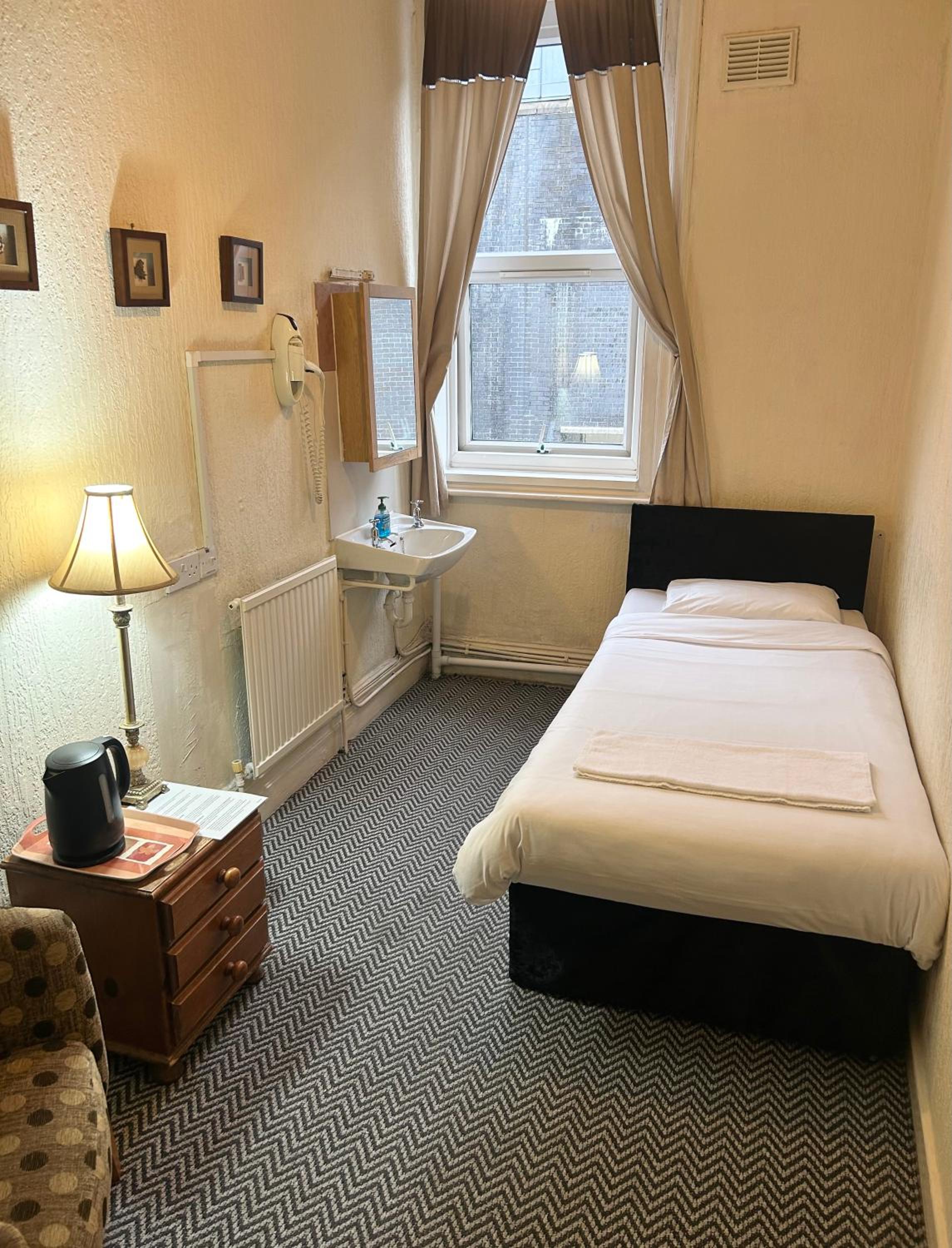 Budget Single Room