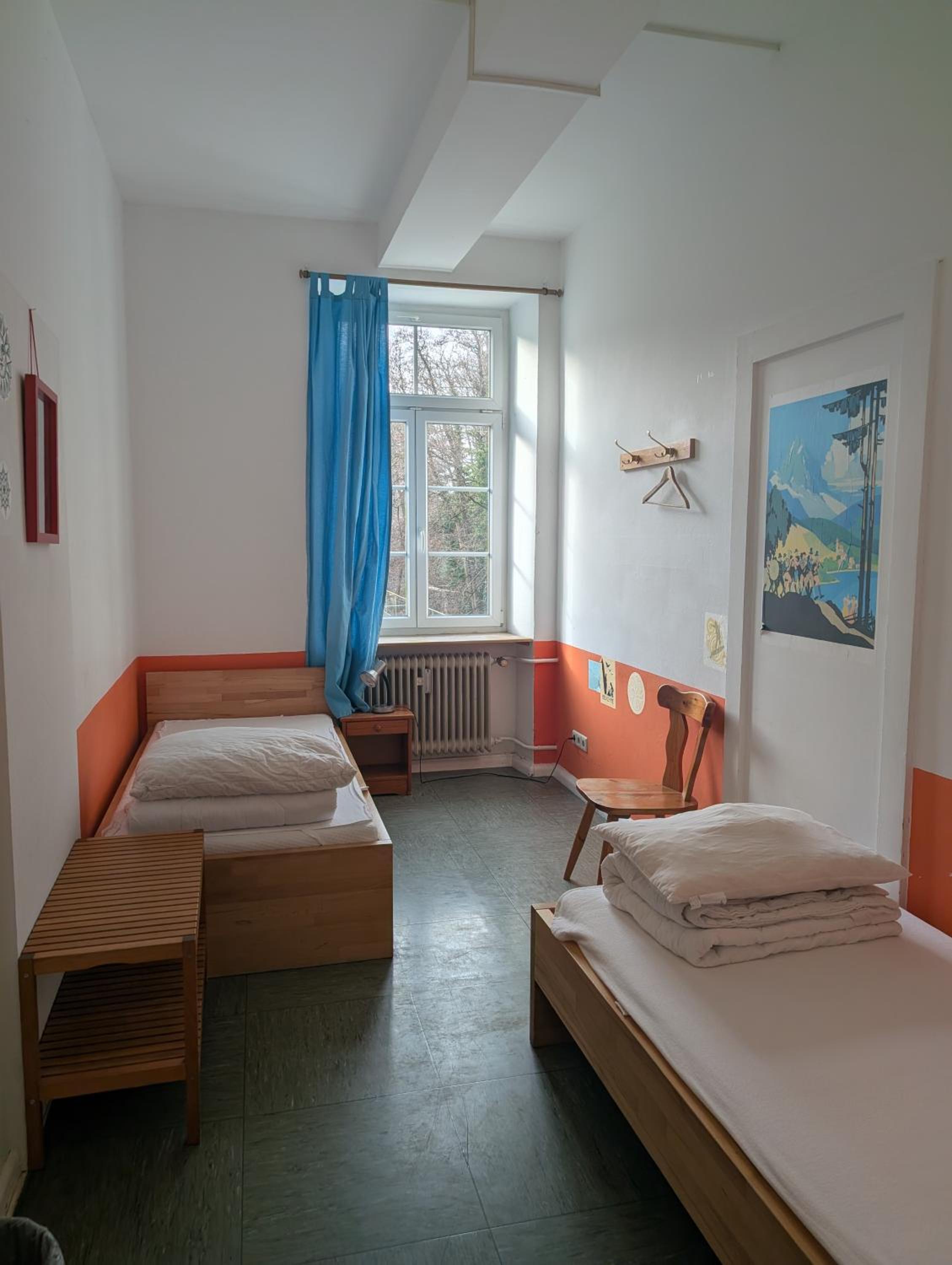 Standard Twin Room with Shared Bathroom