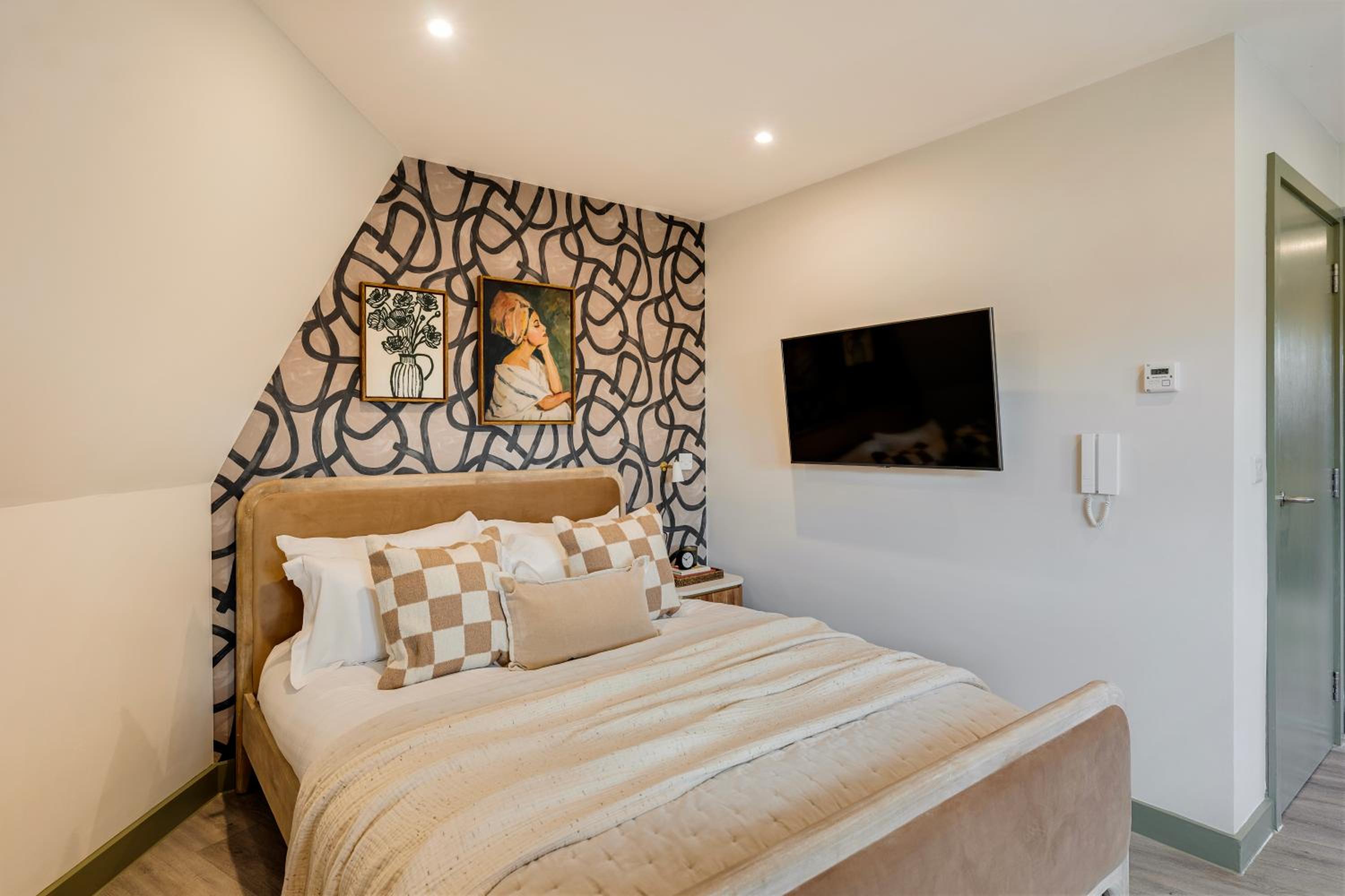 Apartment - Photo 8