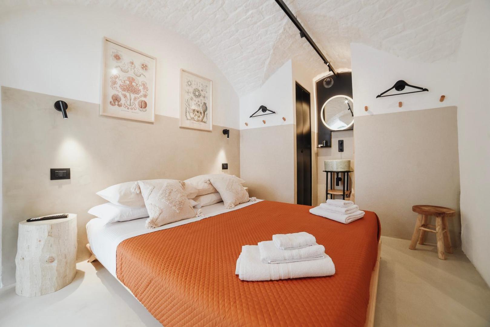 Small Double Room photo 1
