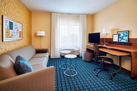 One-Bedroom King Suite with Sofa Bed 