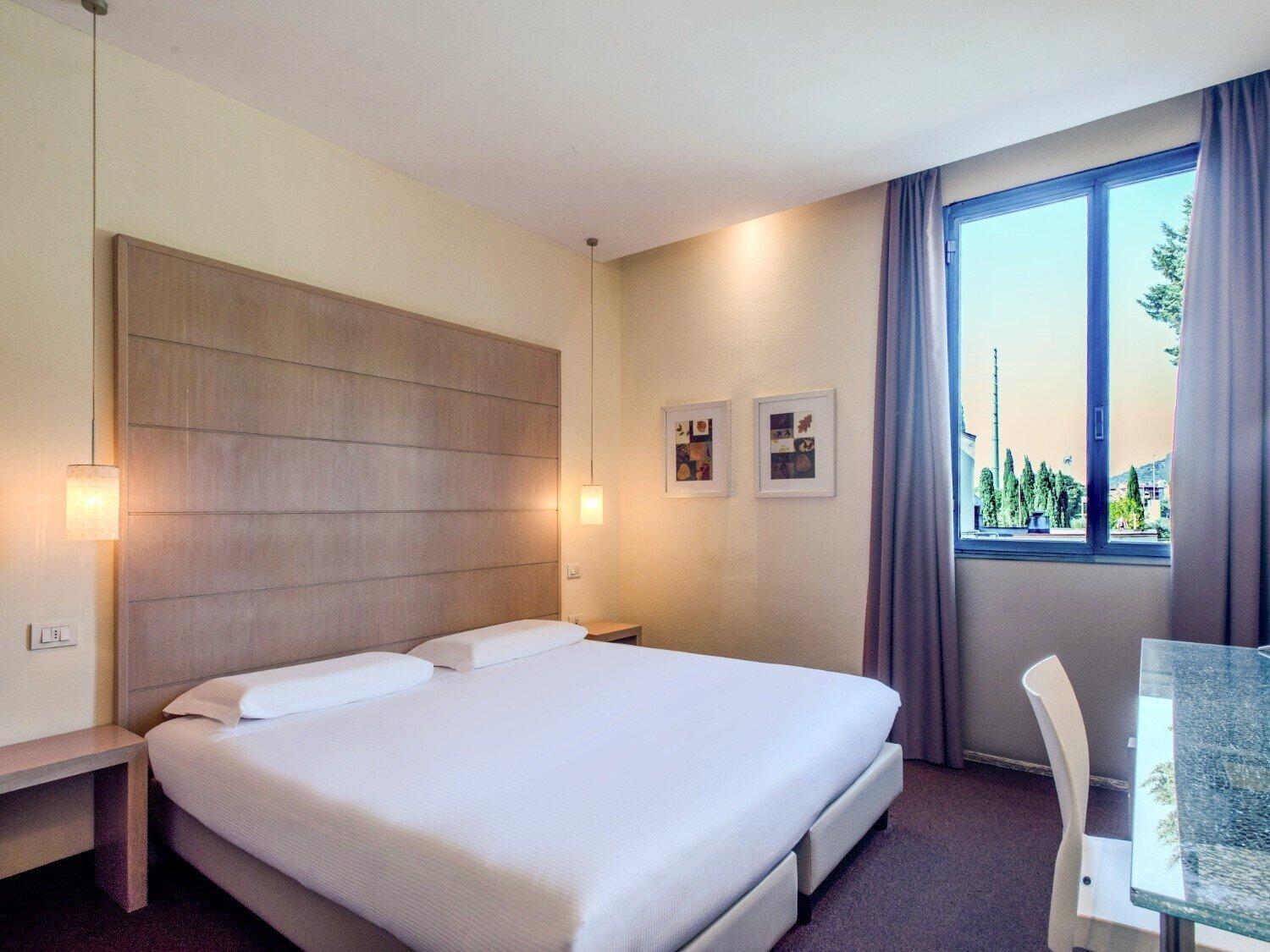 Deluxe Room - Photo 3
