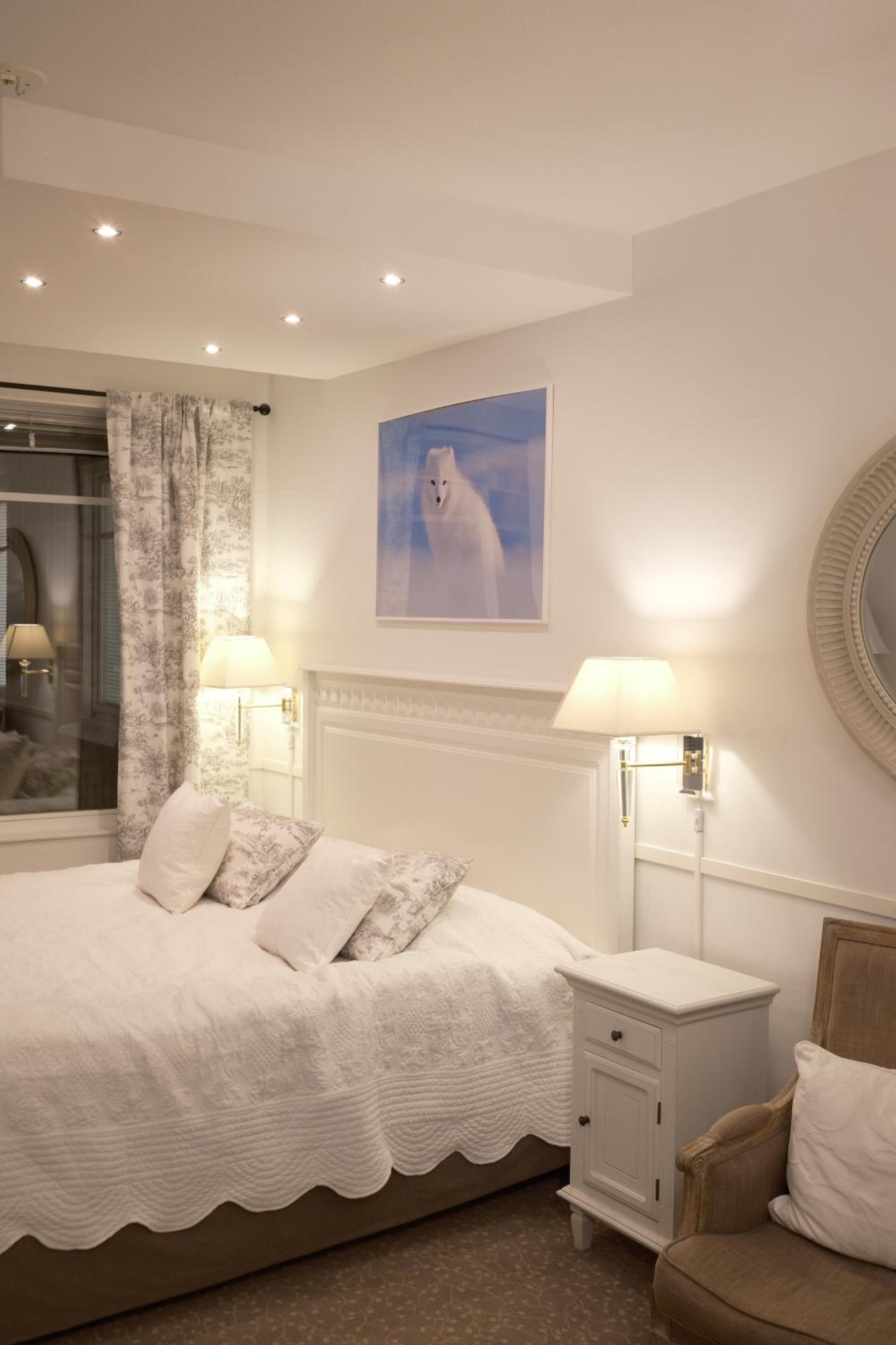 Deluxe Double or Twin Room photo 2