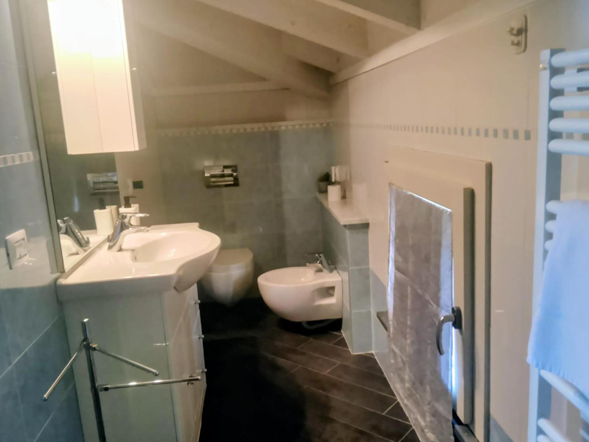 King Room with Balcony photo 3