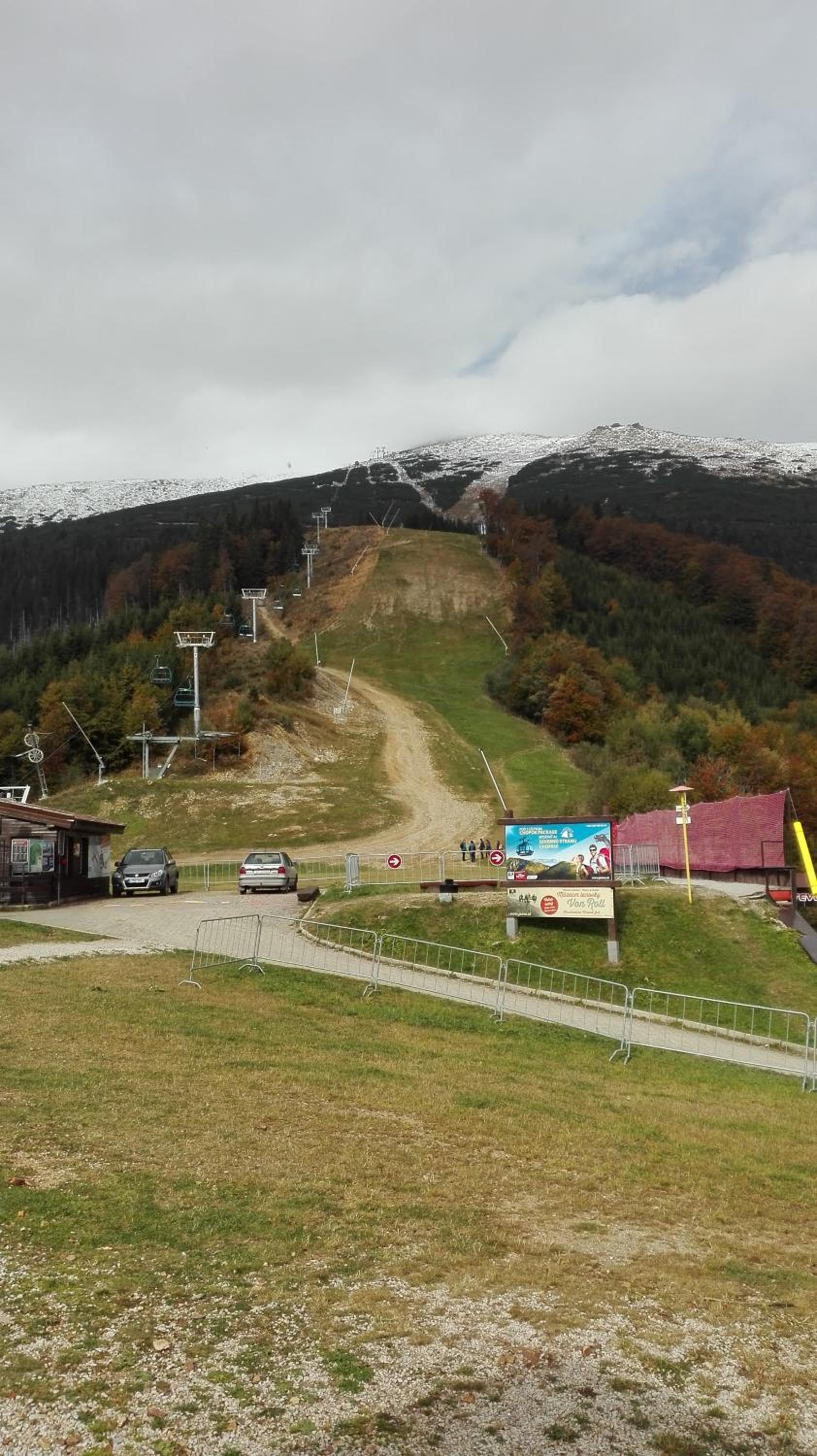 Apartment with Mountain View - Photo 18