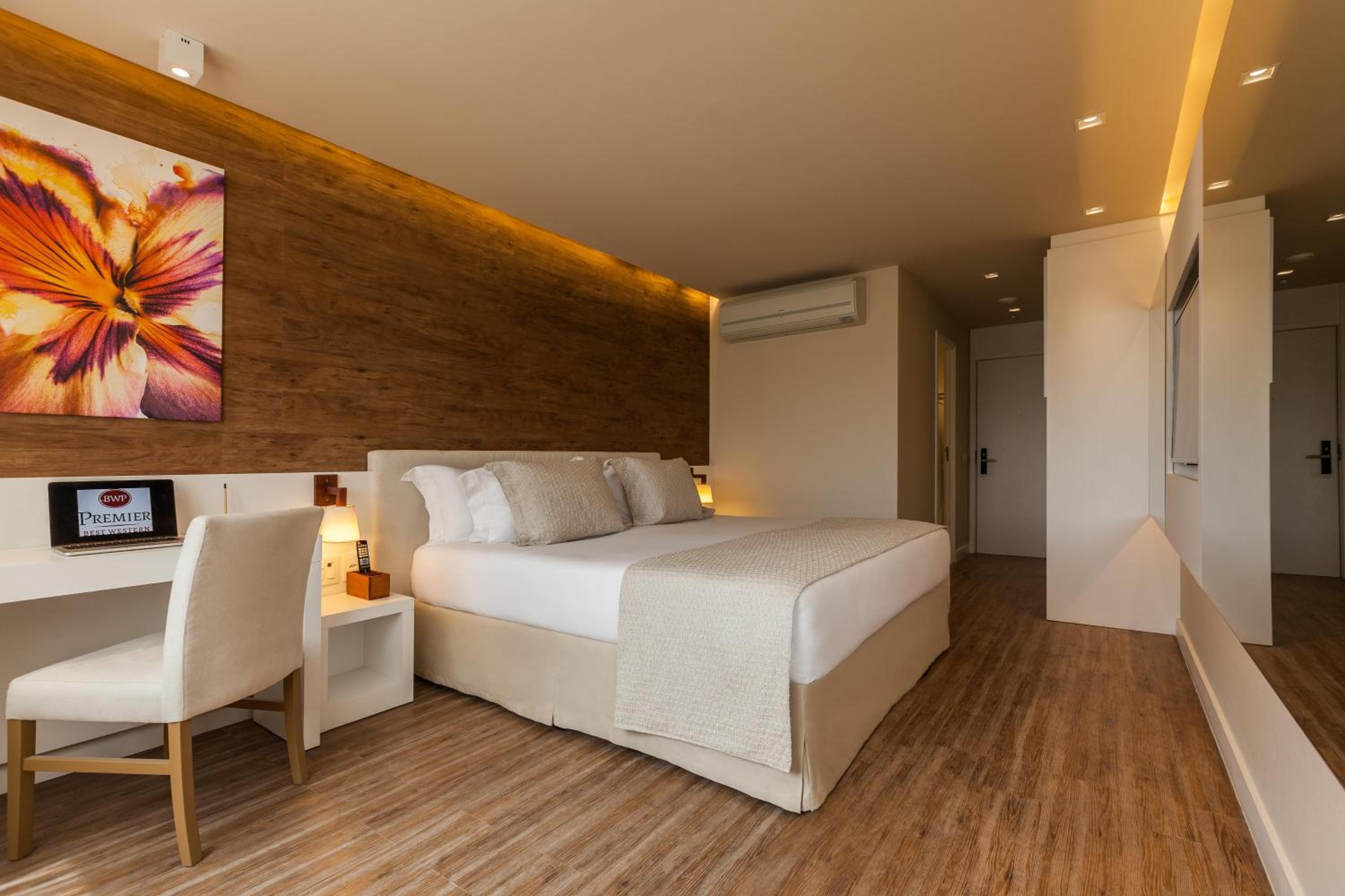 Available room